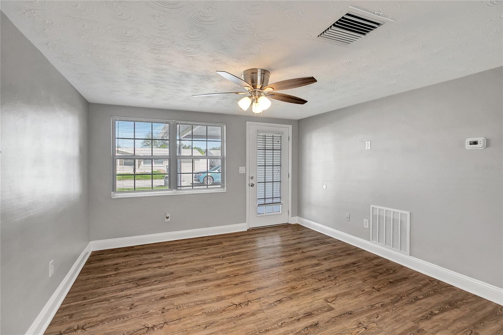 Single Family Residence at 3518 CHAUNCY RD, HOLIDAY, photo 9 of 38