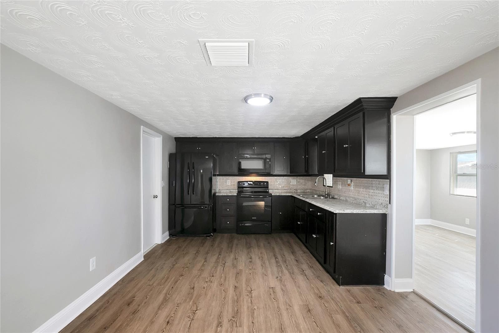 Single Family Residence at 3518 CHAUNCY RD, HOLIDAY, photo 13 of 38
