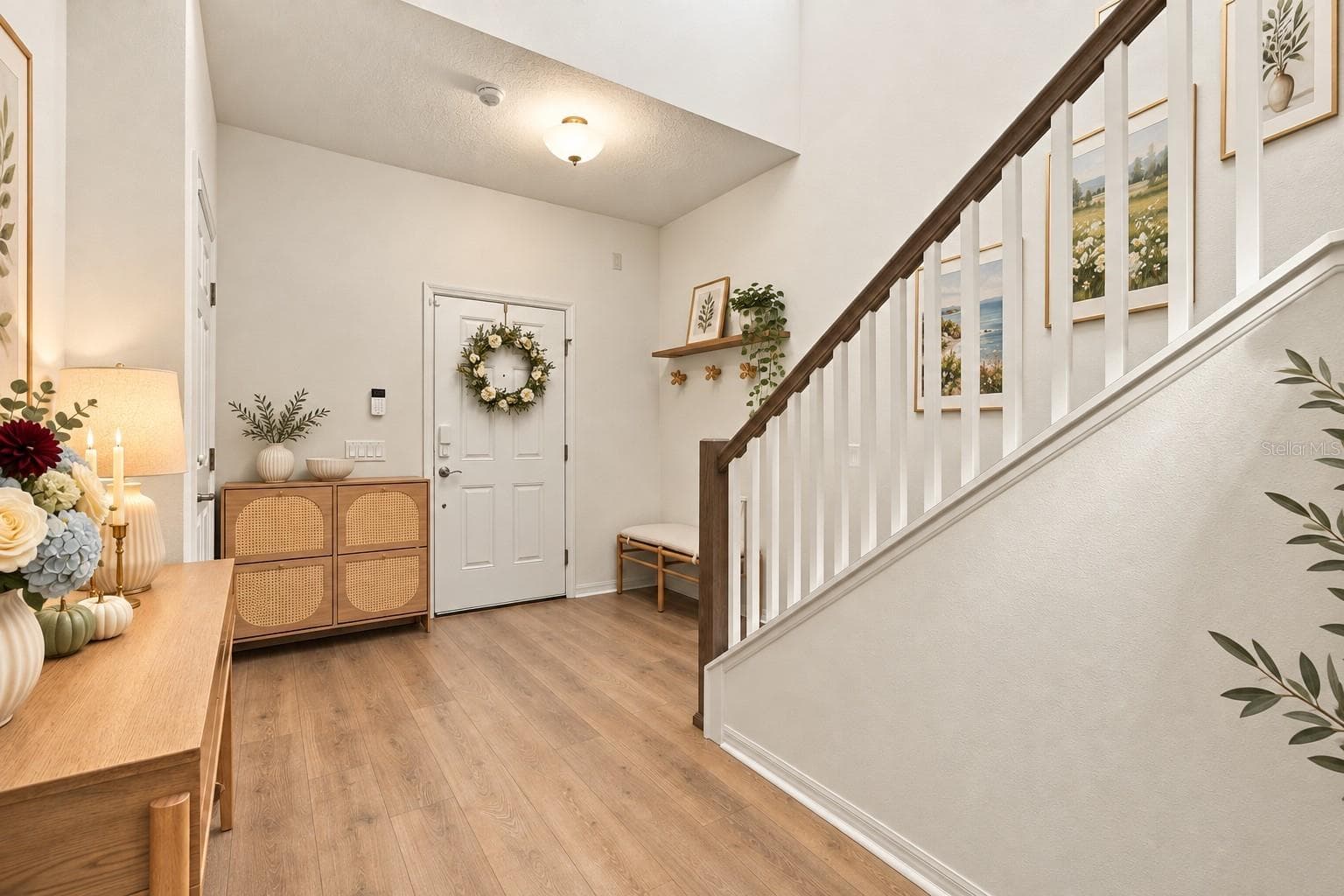 Single Family Residence at 19971 STONE PINE CIR, LUTZ, photo 8 of 100