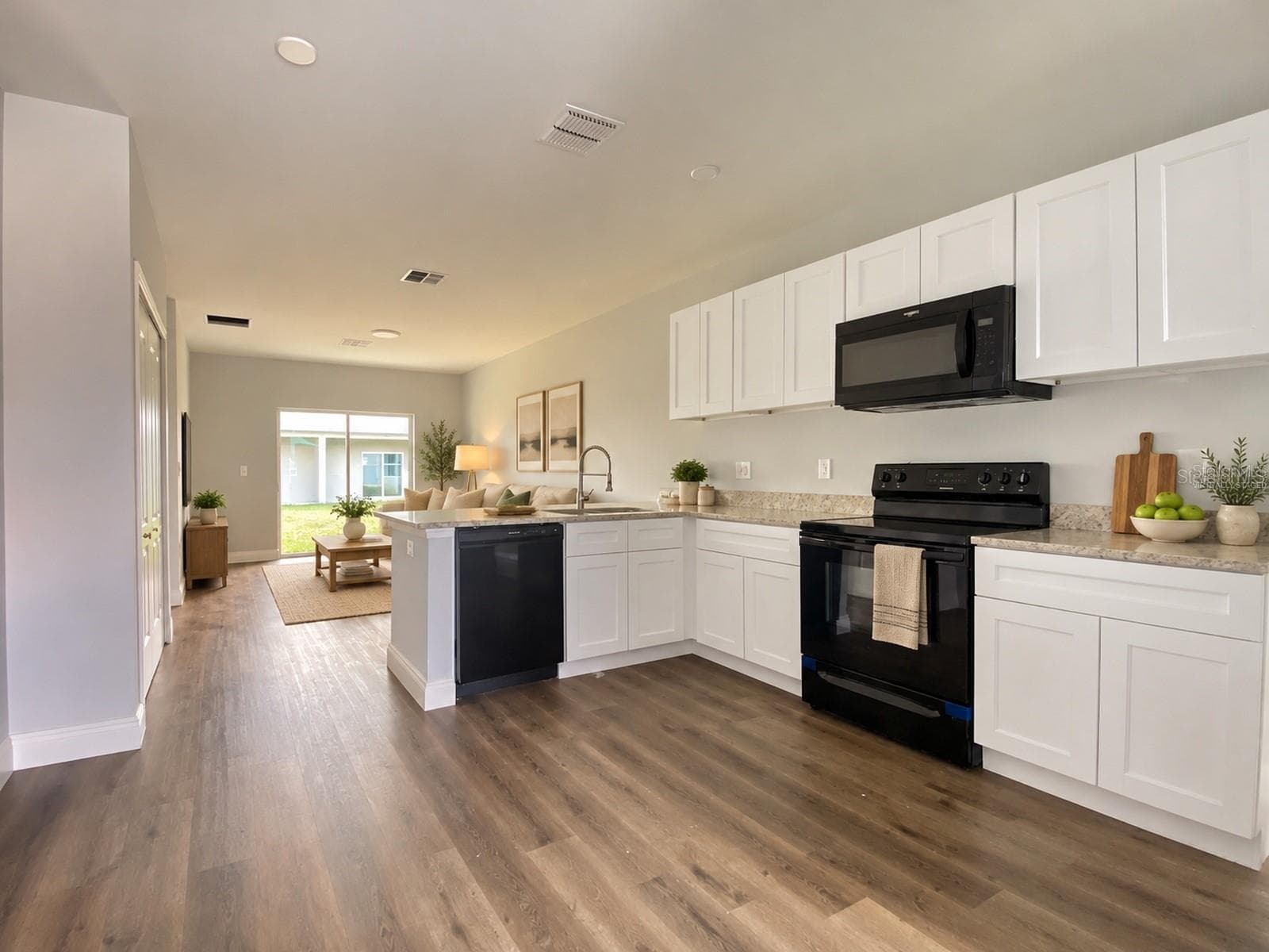 Virtually staged - 1017 NW 57TH CT, OCALA