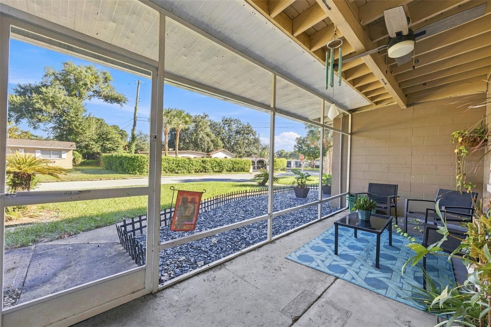 Front porch - 133 E LAUREN CT, FERN PARK