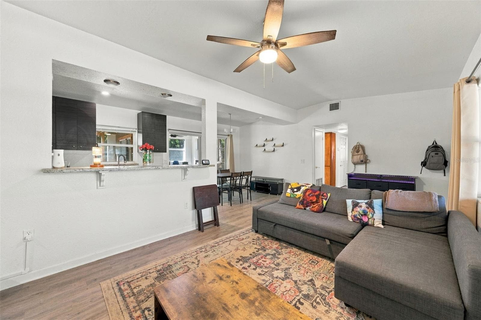 Single Family Residence at 133 E LAUREN CT, FERN PARK, photo 9 of 49