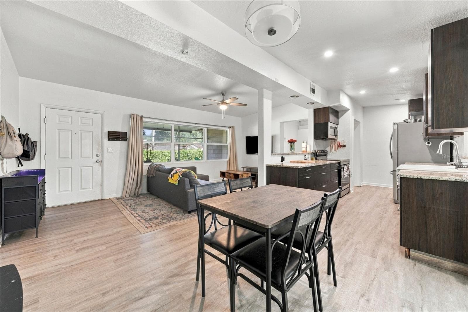 Single Family Residence at 133 E LAUREN CT, FERN PARK, photo 10 of 49