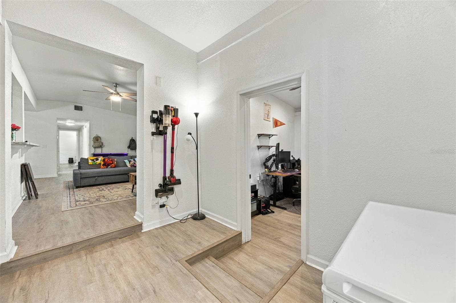 Single Family Residence at 133 E LAUREN CT, FERN PARK, photo 27 of 49
