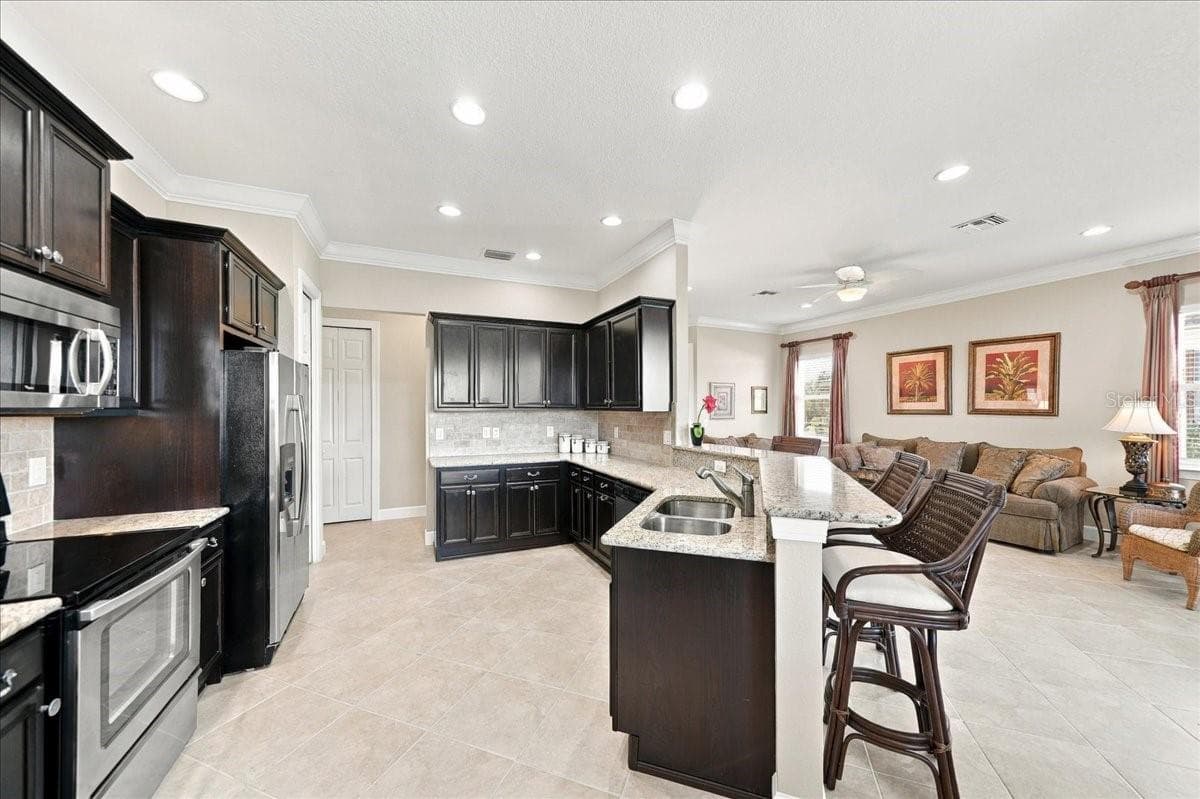 Villa at 13121 CREEKSIDE LN, PORT CHARLOTTE, photo 11 of 62