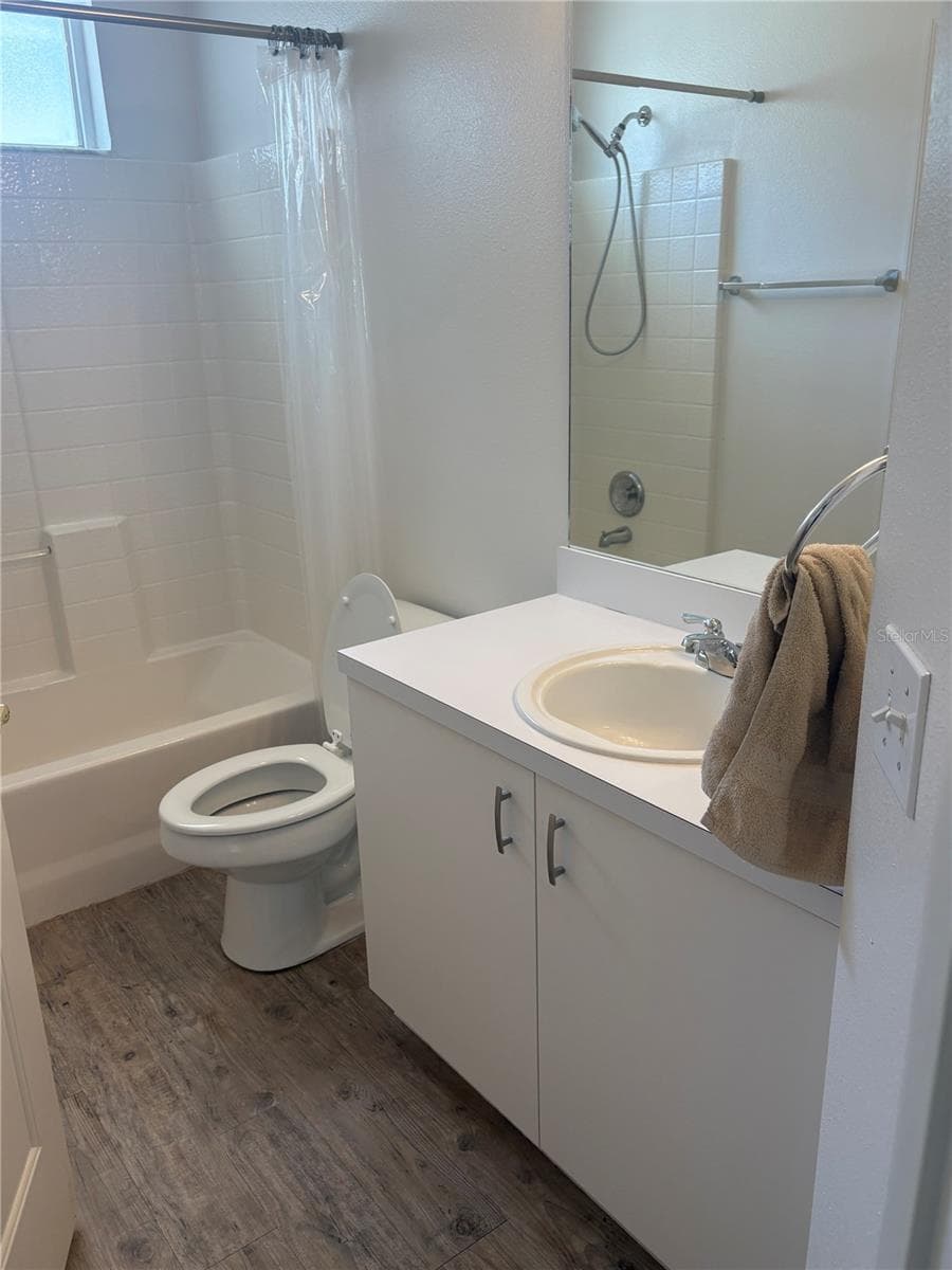 2nd Bathroom - 2120 BRAXTON ST, CLERMONT