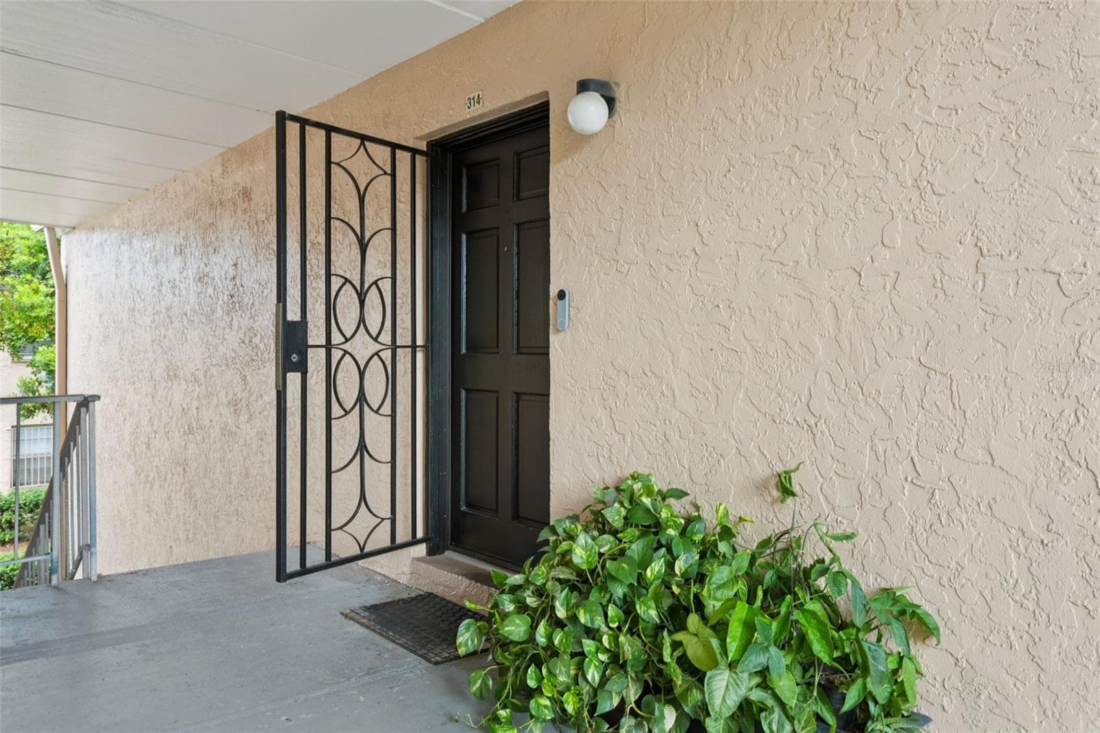 Condominium at 4718 CHRISTA CT #314, TAMPA, photo 4 of 25