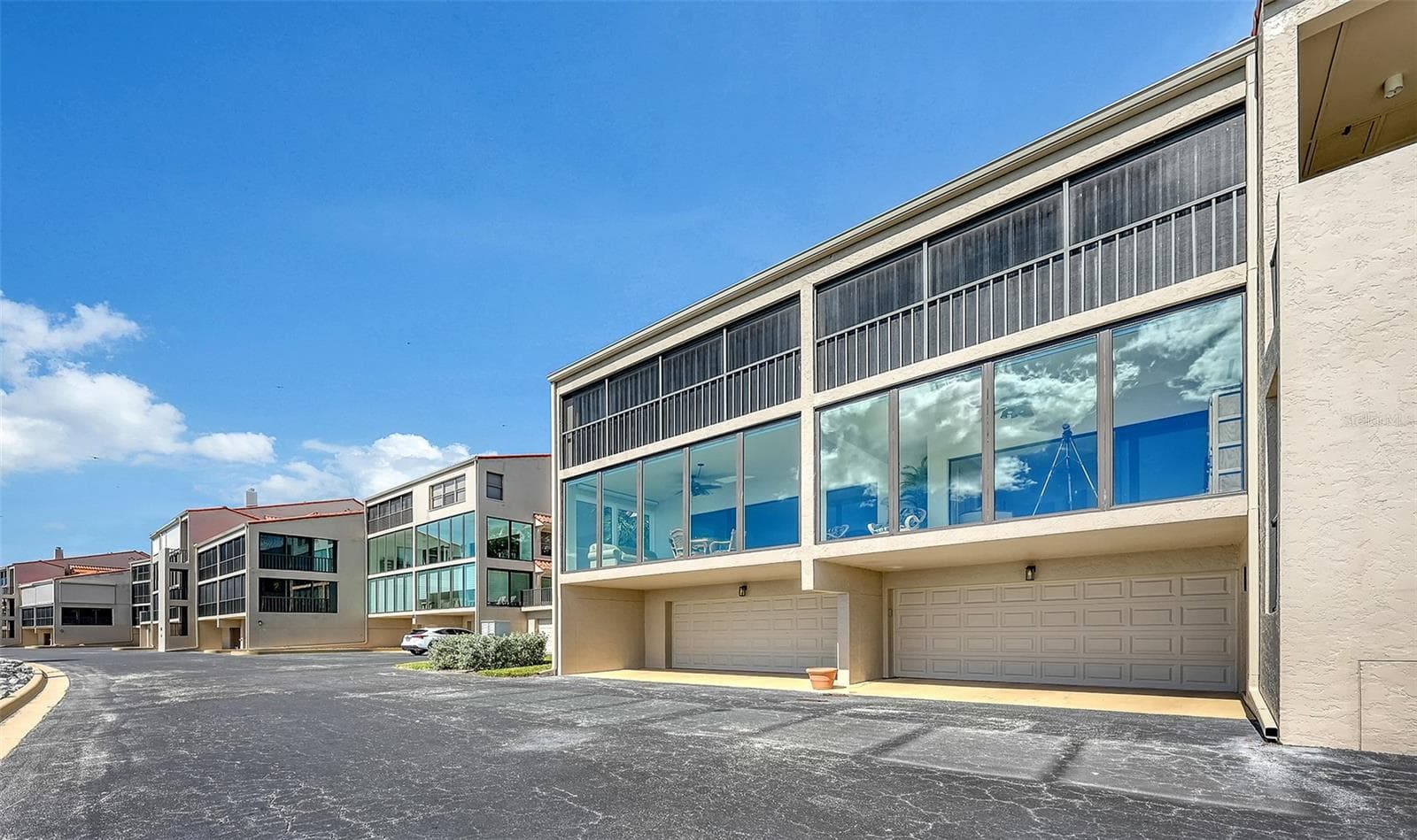 Condominium at 4533 BAY CLUB DR #11, BRADENTON, photo 2 of 45