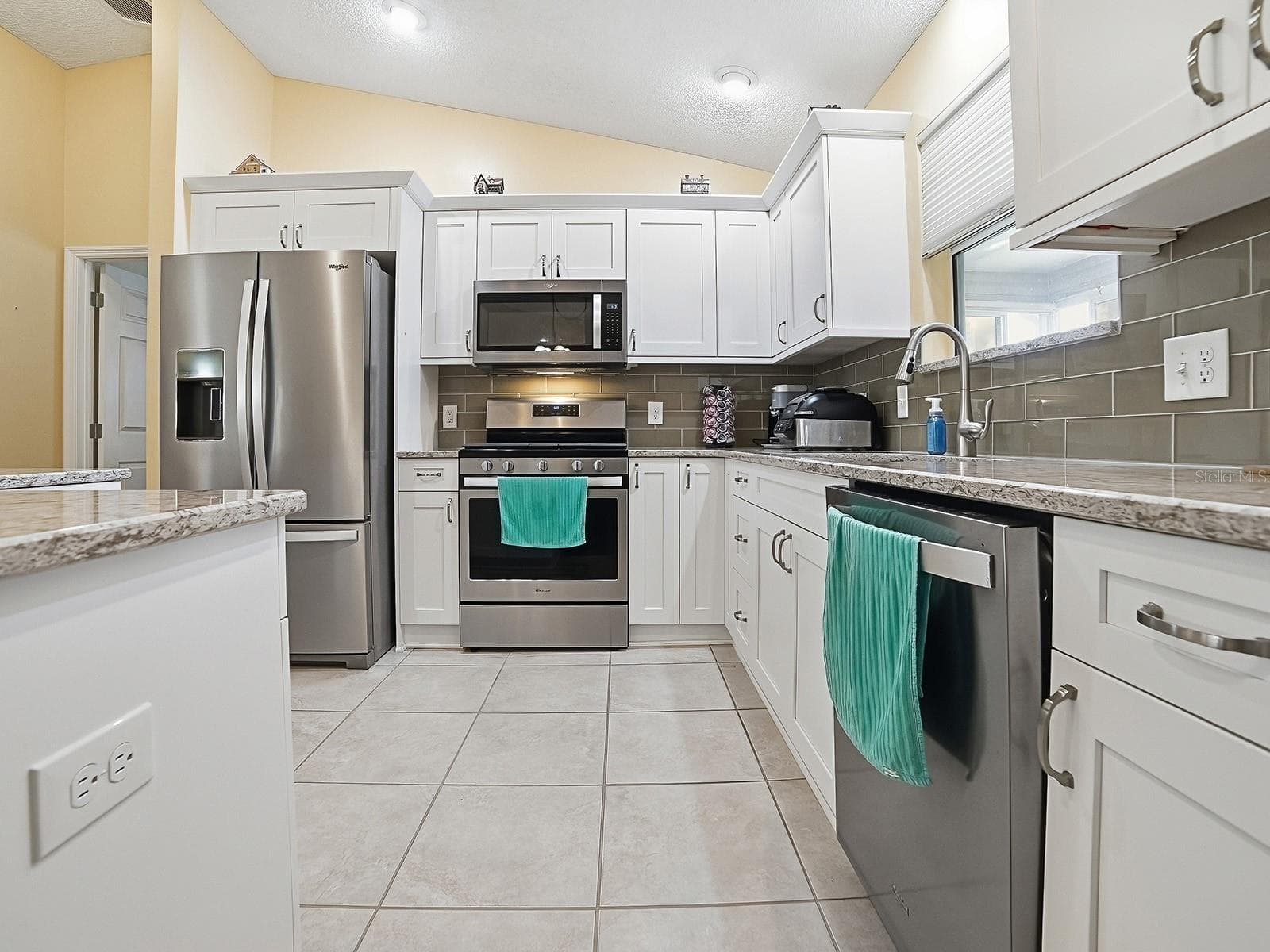 Single Family Residence at 8060 SE 174TH BELHAVEN LOOP, THE VILLAGES, photo 9 of 38