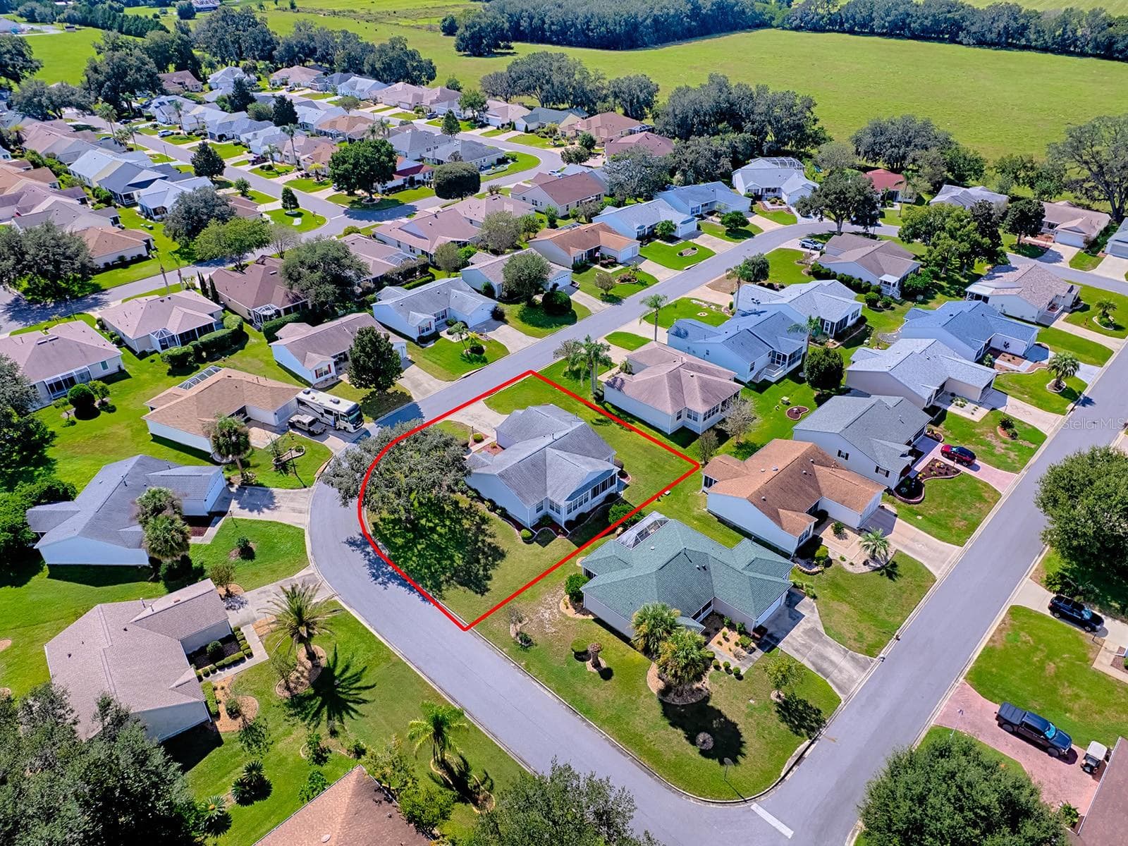 Single Family Residence at 8060 SE 174TH BELHAVEN LOOP, THE VILLAGES, photo 35 of 38