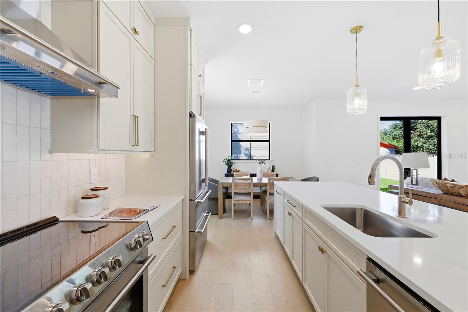 Single Family Residence at 1025 MELROSE AVE S, ST PETERSBURG, photo 20 of 48