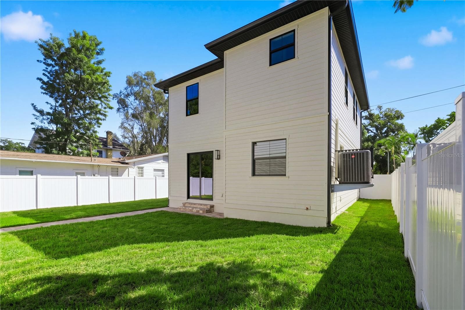 Single Family Residence at 1025 MELROSE AVE S, ST PETERSBURG, photo 34 of 48