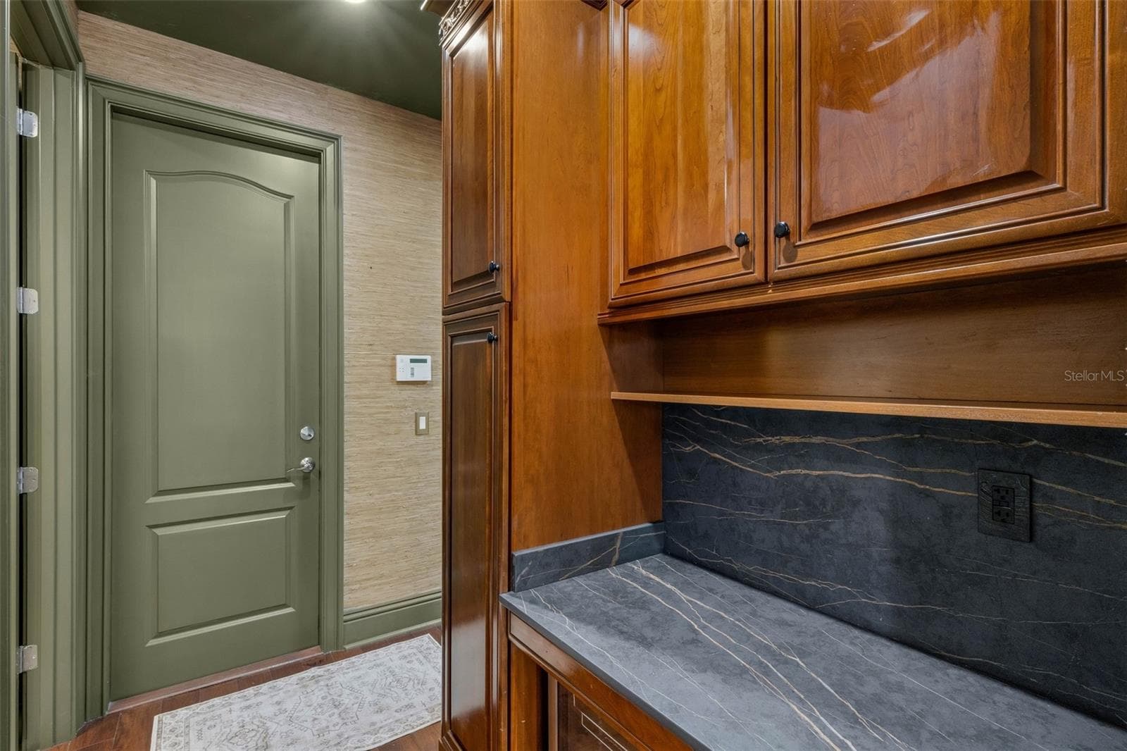 And because life happens there is a large butler's pantry and mudroom . . . - 2734 BELLERIVE DR, LAKELAND