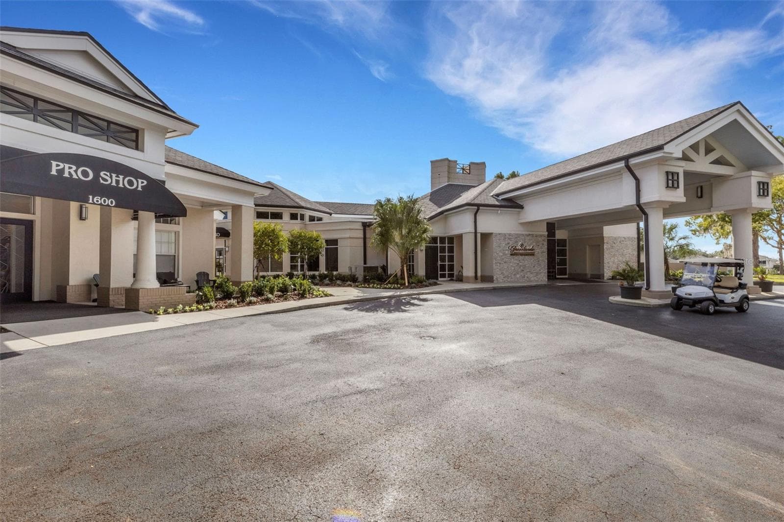Membership to the Grasslands Golf and Country Club is optional . . . - 2734 BELLERIVE DR, LAKELAND