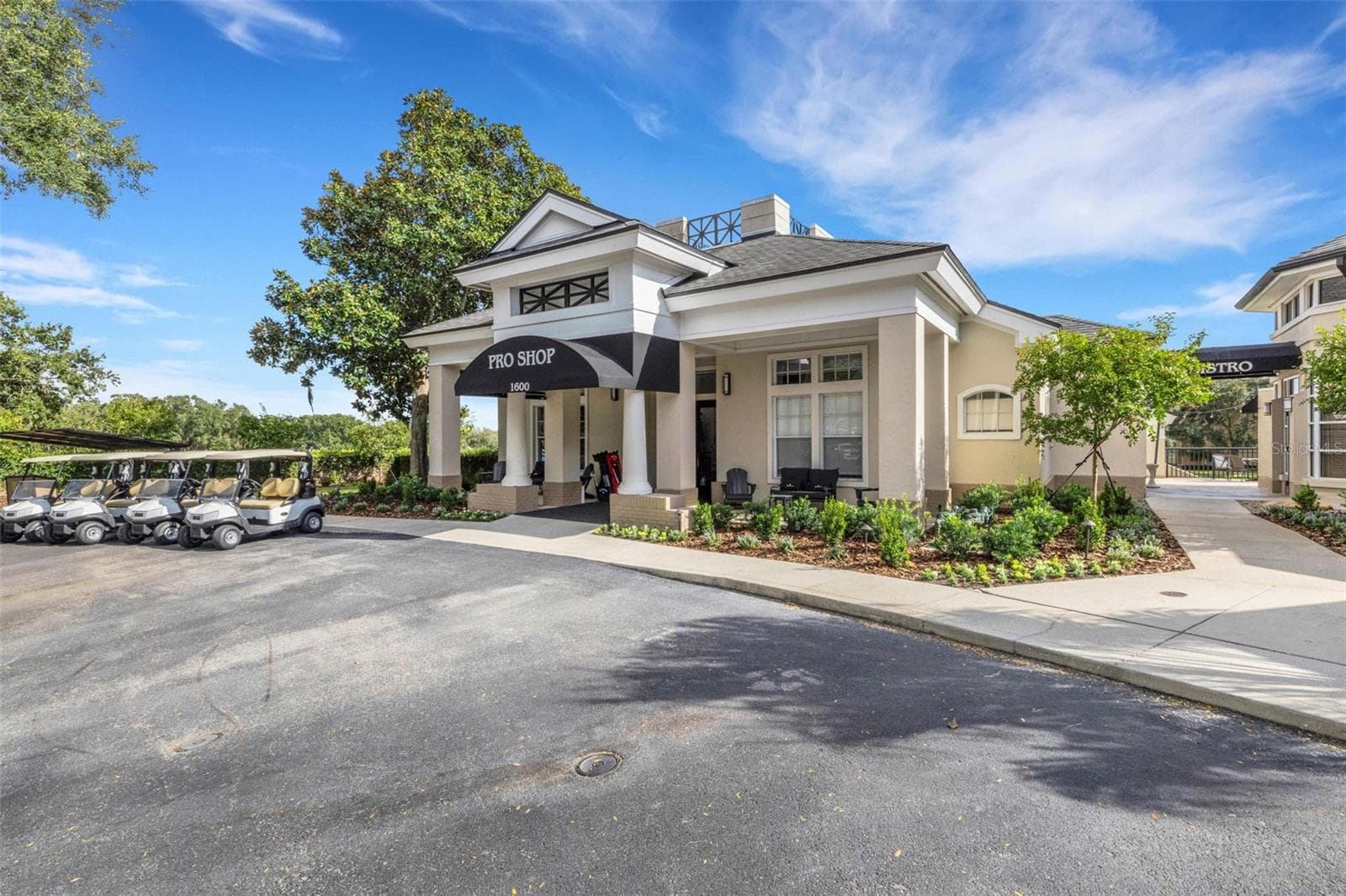 A full golf pro-shop staffed by professionals dedicated to helping you enjoy the golf course and other amenities to their fullest potential. - 2734 BELLERIVE DR, LAKELAND