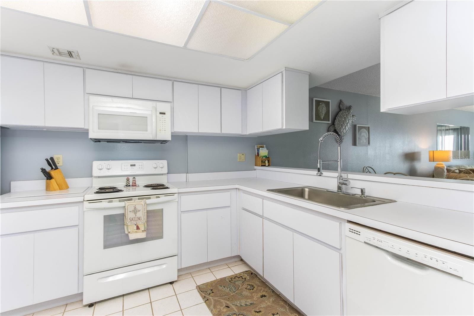 Condominium at 650 ISLAND WAY #602, CLEARWATER, photo 14 of 40