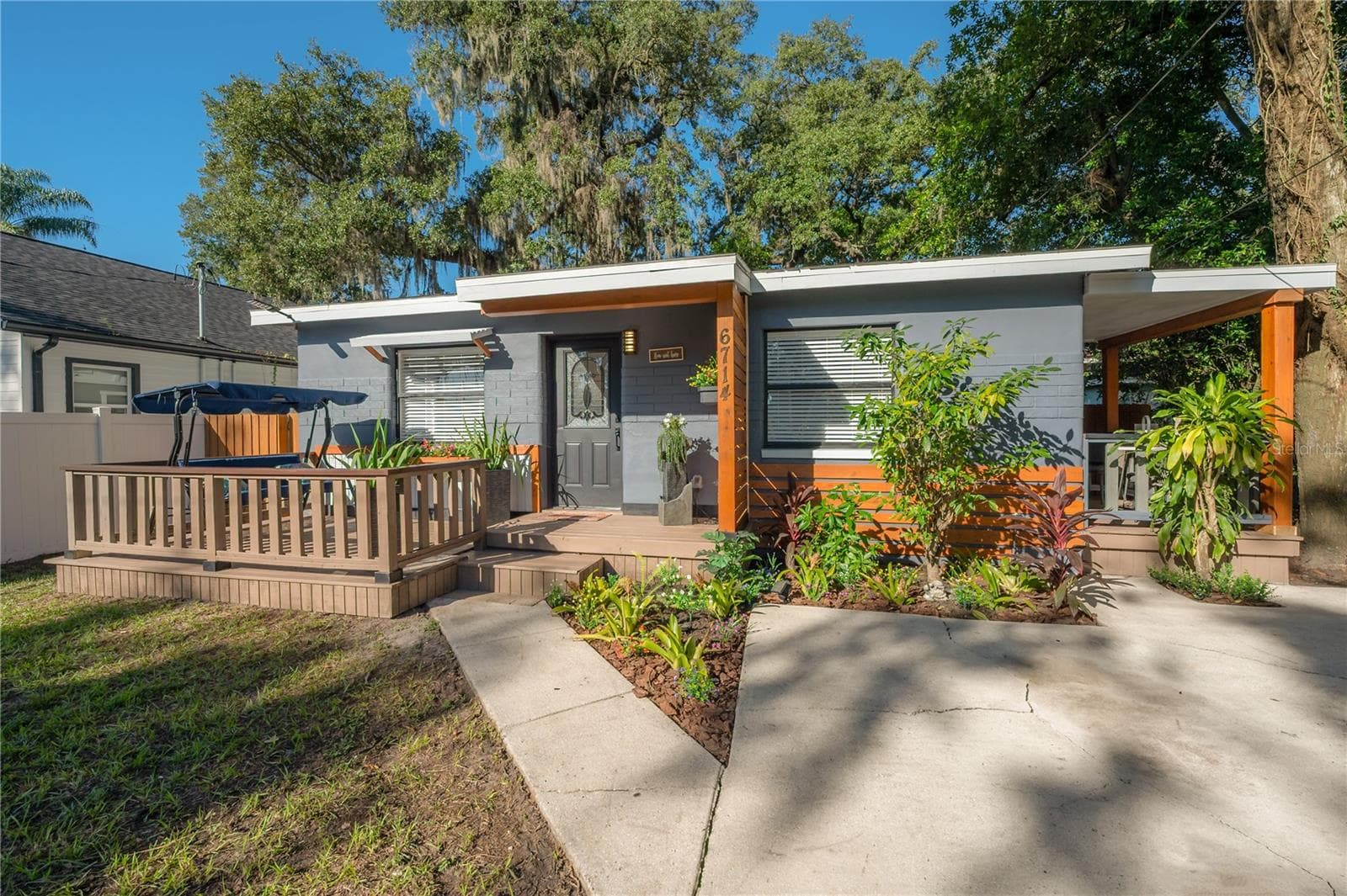 Single Family Residence at 6714 N HARER ST, TAMPA, photo 2 of 45