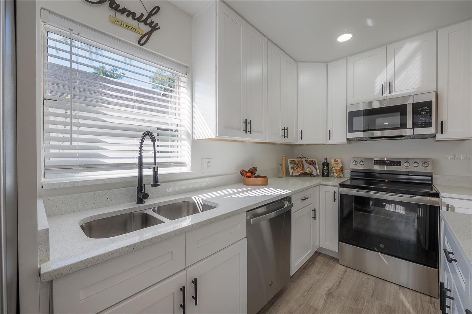 Single Family Residence at 6714 N HARER ST, TAMPA, photo 10 of 45