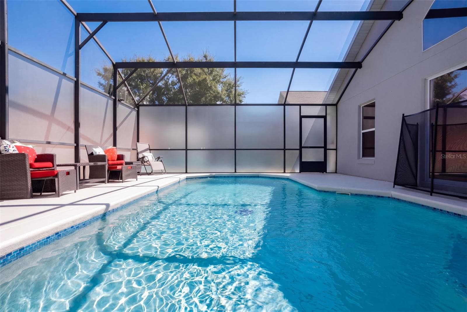 Private Pool w/ Privacy Screening - 4601 FORMBY CT, KISSIMMEE