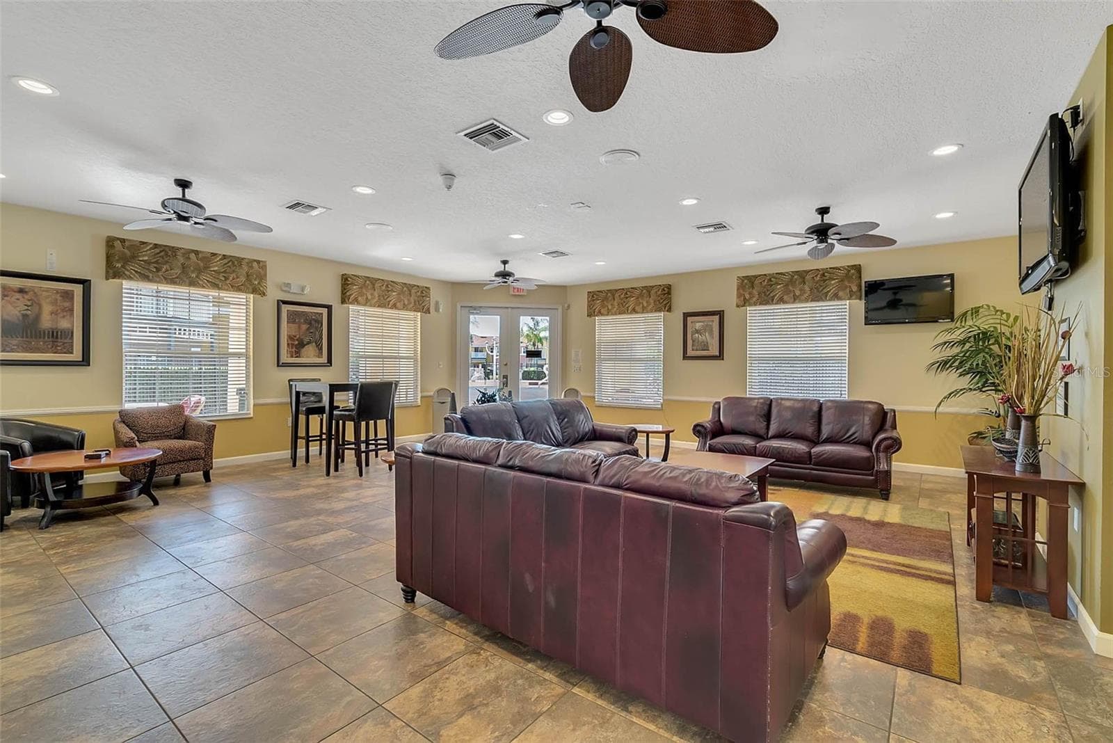 Lake Berkley Amenities - 4601 FORMBY CT, KISSIMMEE