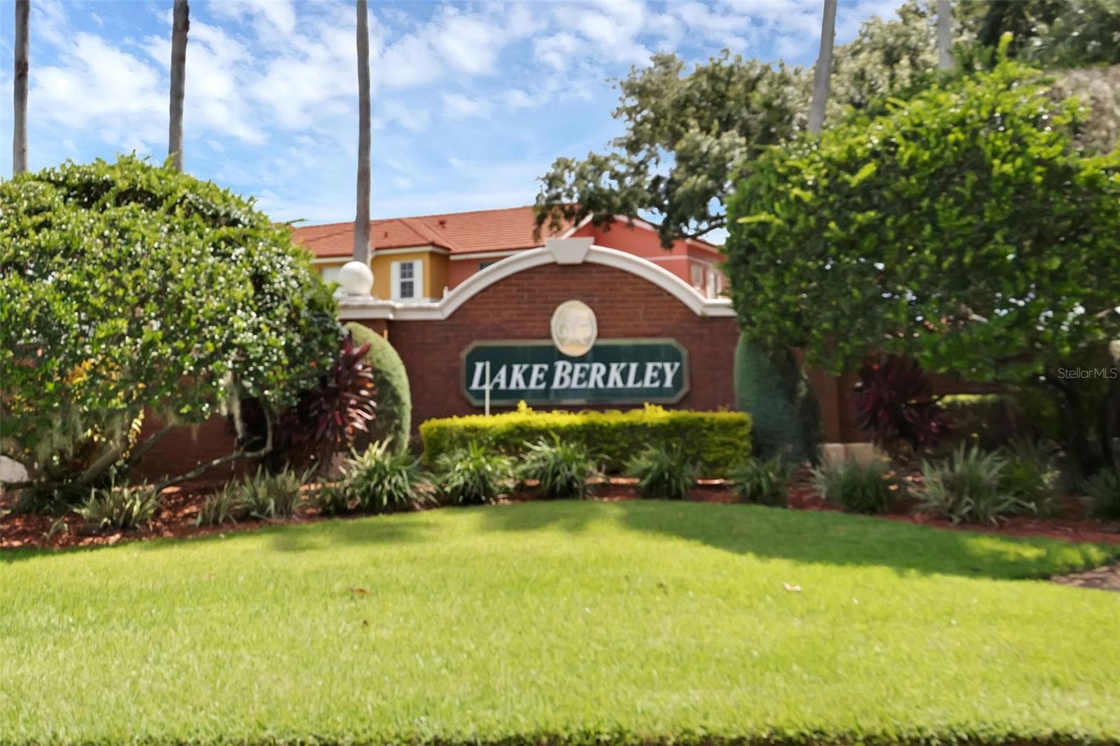 Lake Berkley Amenities - 4601 FORMBY CT, KISSIMMEE