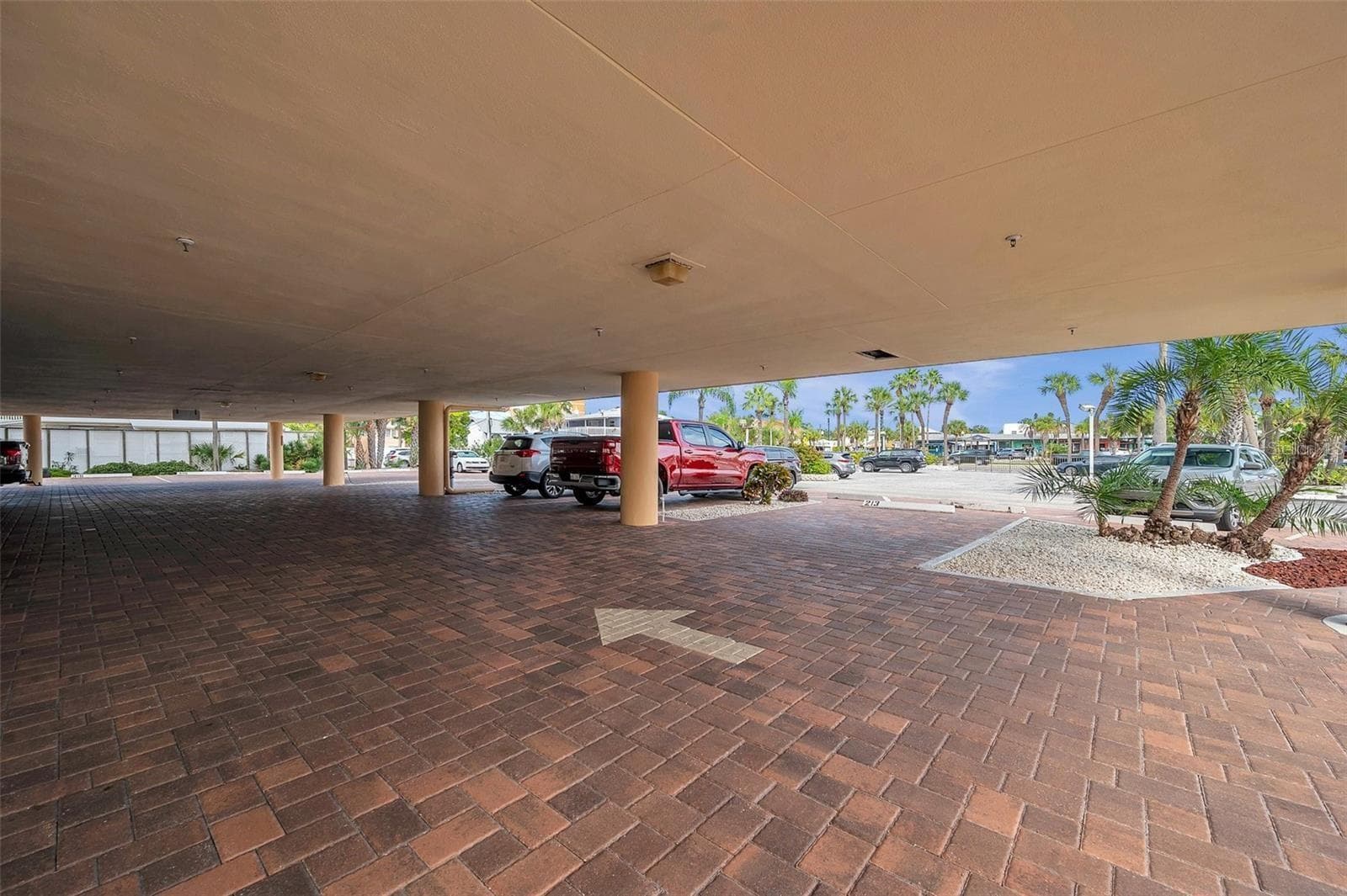 Condominium at 13000 GULF LN #201, MADEIRA BEACH, photo 56 of 56