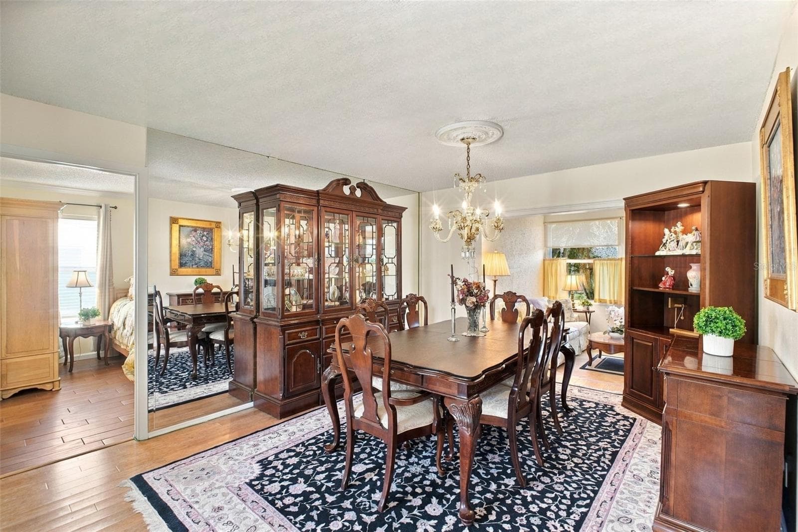 The master suite is perfectly tucked on the opposite side of the home for privacy~ - 1743 MACDONNELL DR, PALM HARBOR