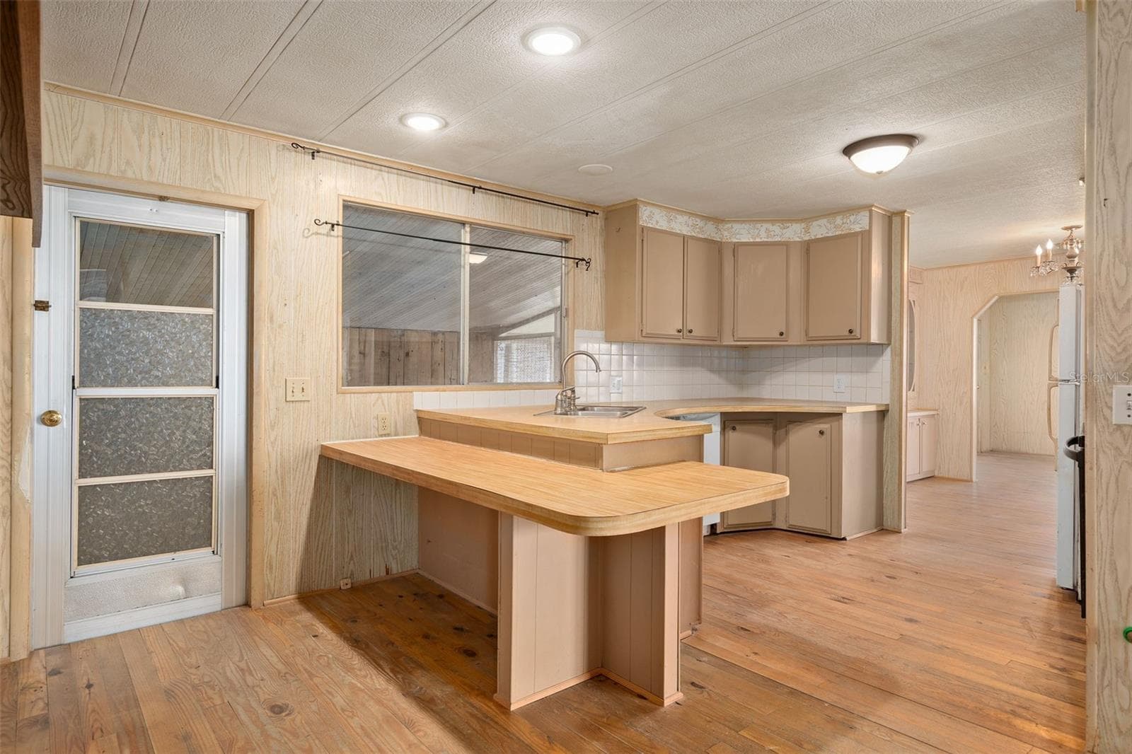 Manufactured Home at 137 PINE TREE DR, DEBARY, photo 13 of 31