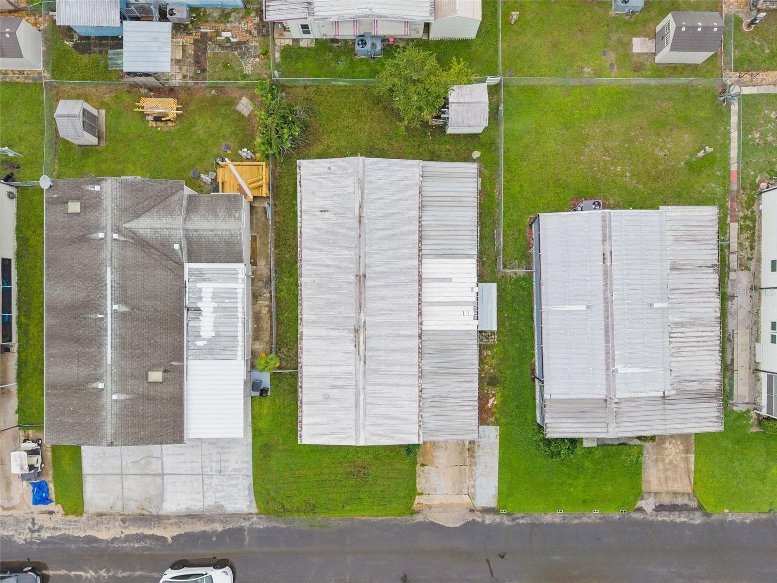 Manufactured Home at 137 PINE TREE DR, DEBARY, photo 27 of 31