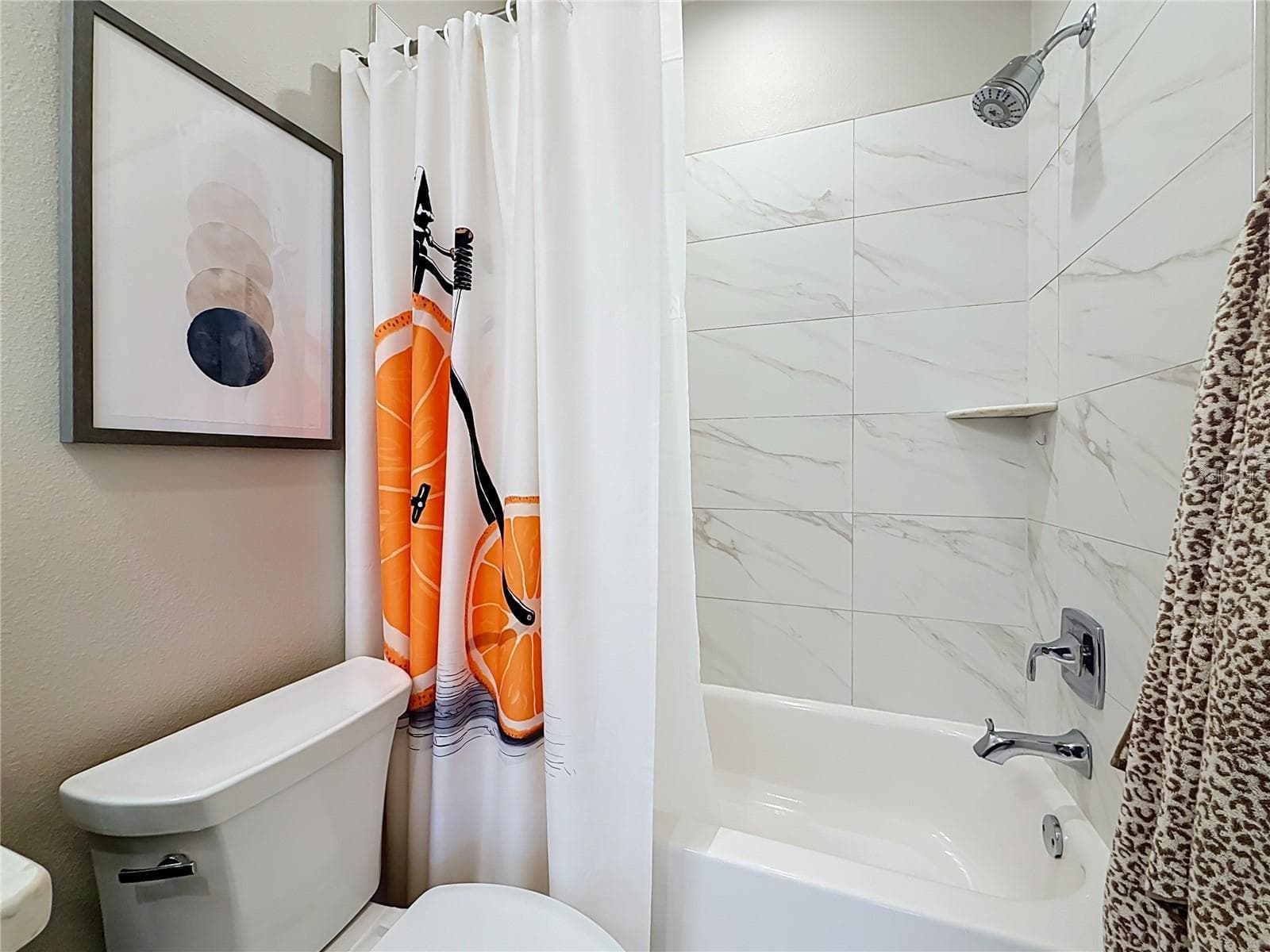 Primary En-Suite Bath - 2270 MONTVIEW DR, CLEARWATER