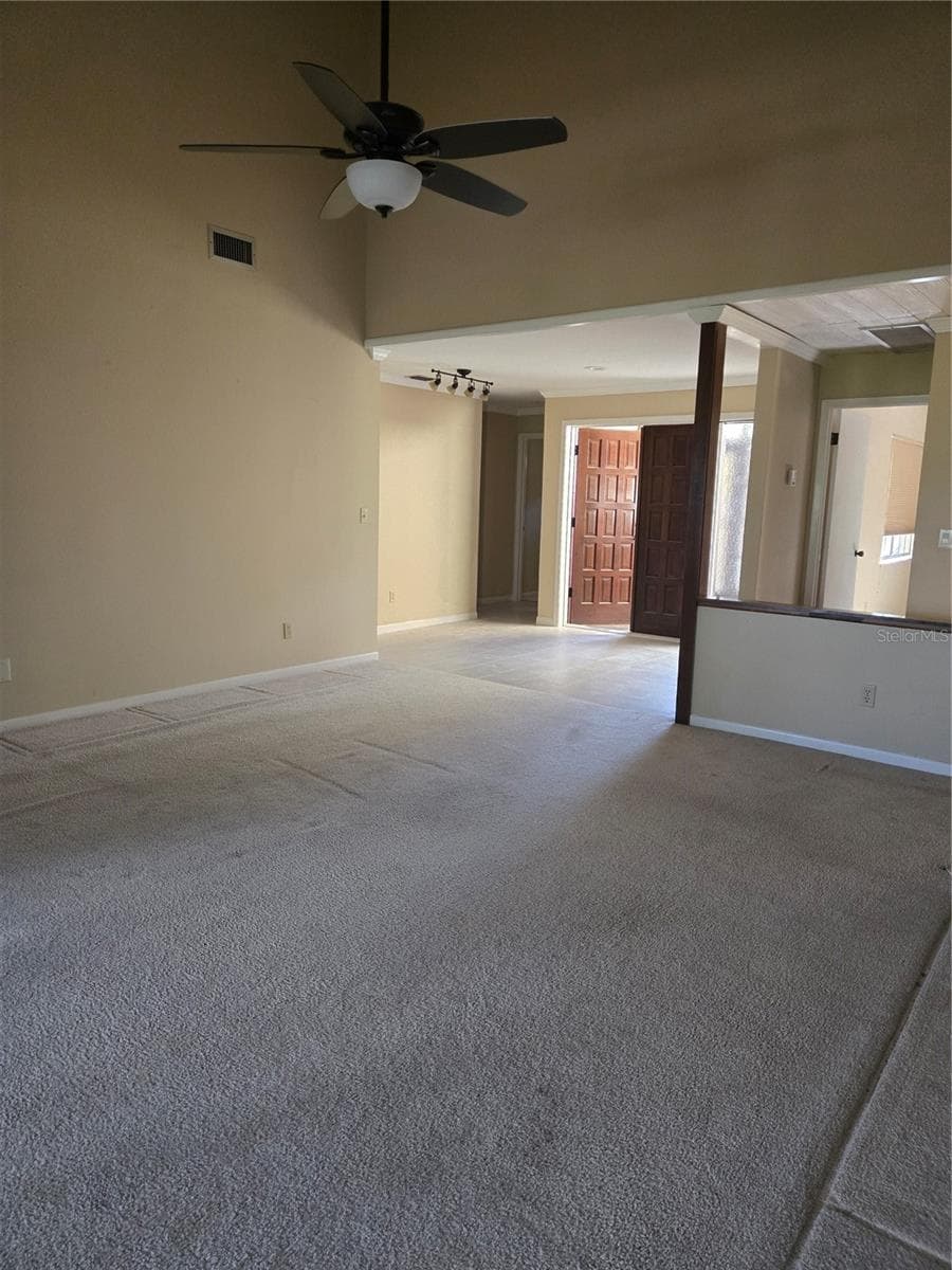 FAMILY ROOM - 4365 CREEKWOOD LN #4365, MULBERRY