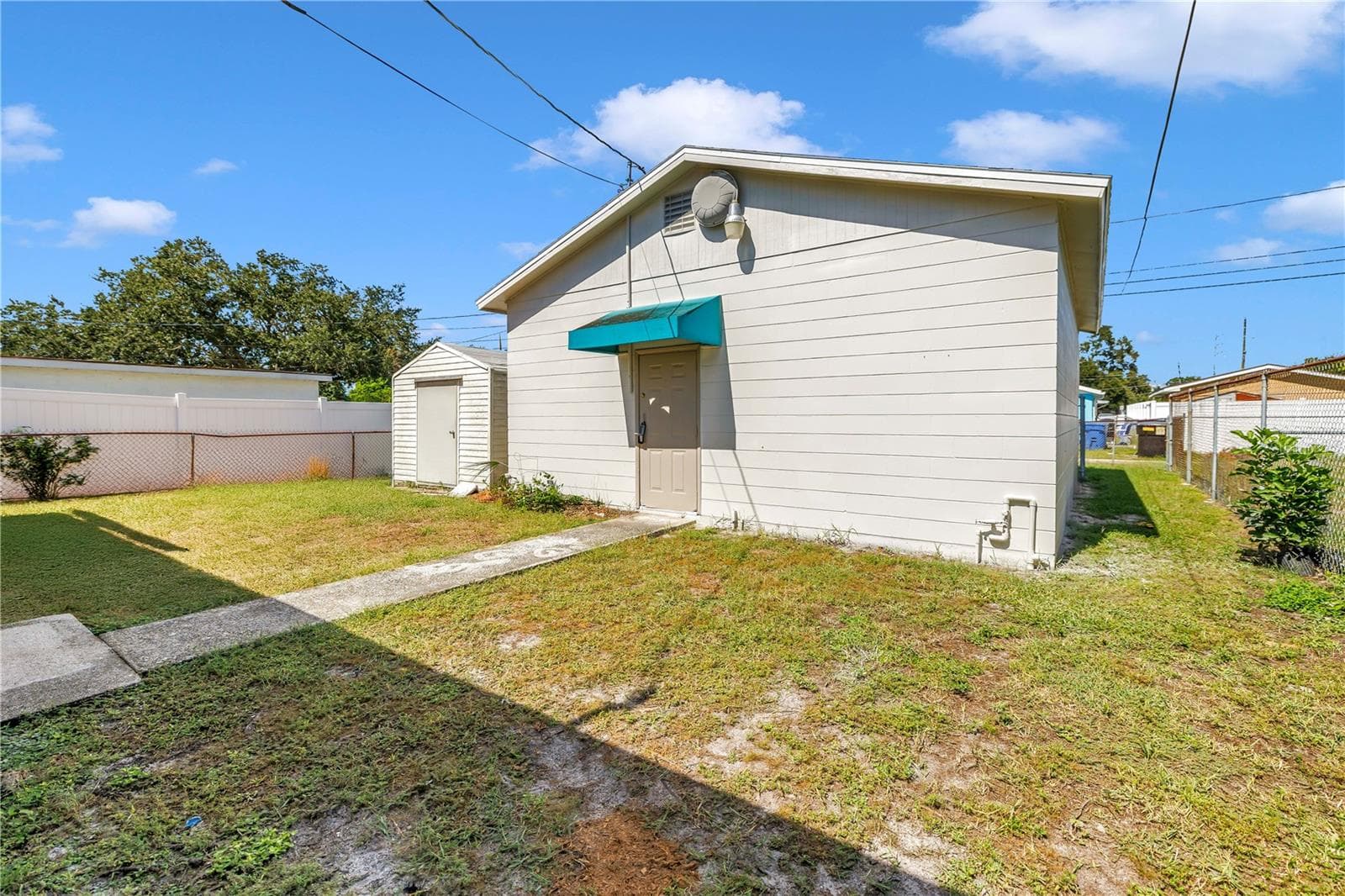 Single Family Residence at 4213 37TH AVE N, ST PETERSBURG, photo 3 of 14