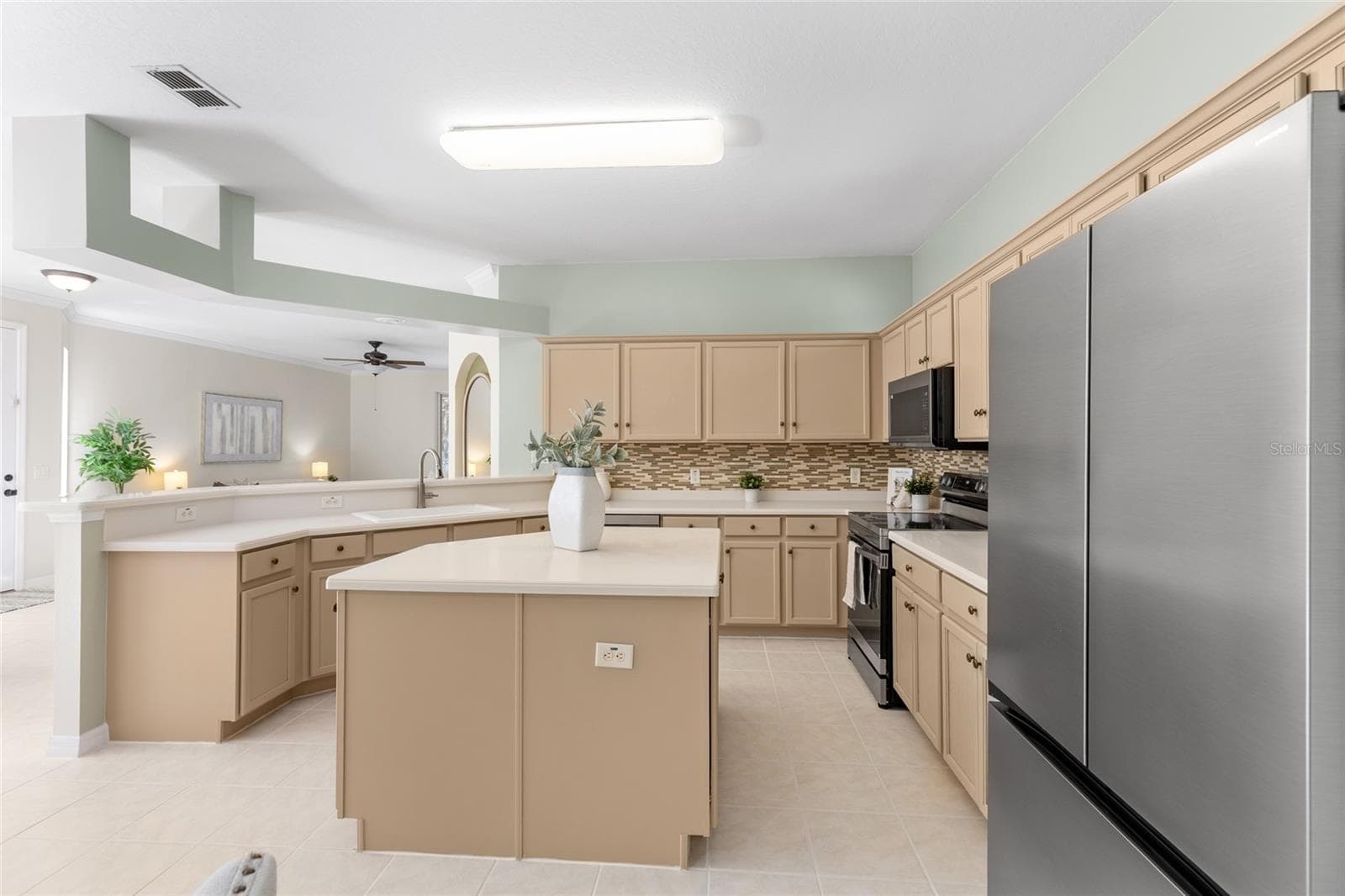 Single Family Residence at 8103 SANGUINELLI RD, LAND O LAKES, photo 18 of 54