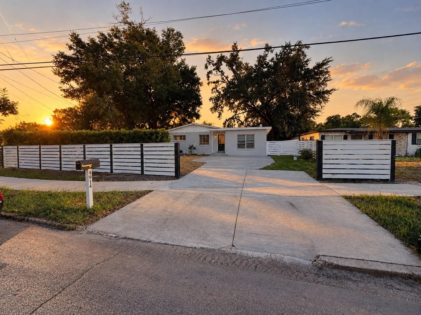 4914 CORTEZ DR