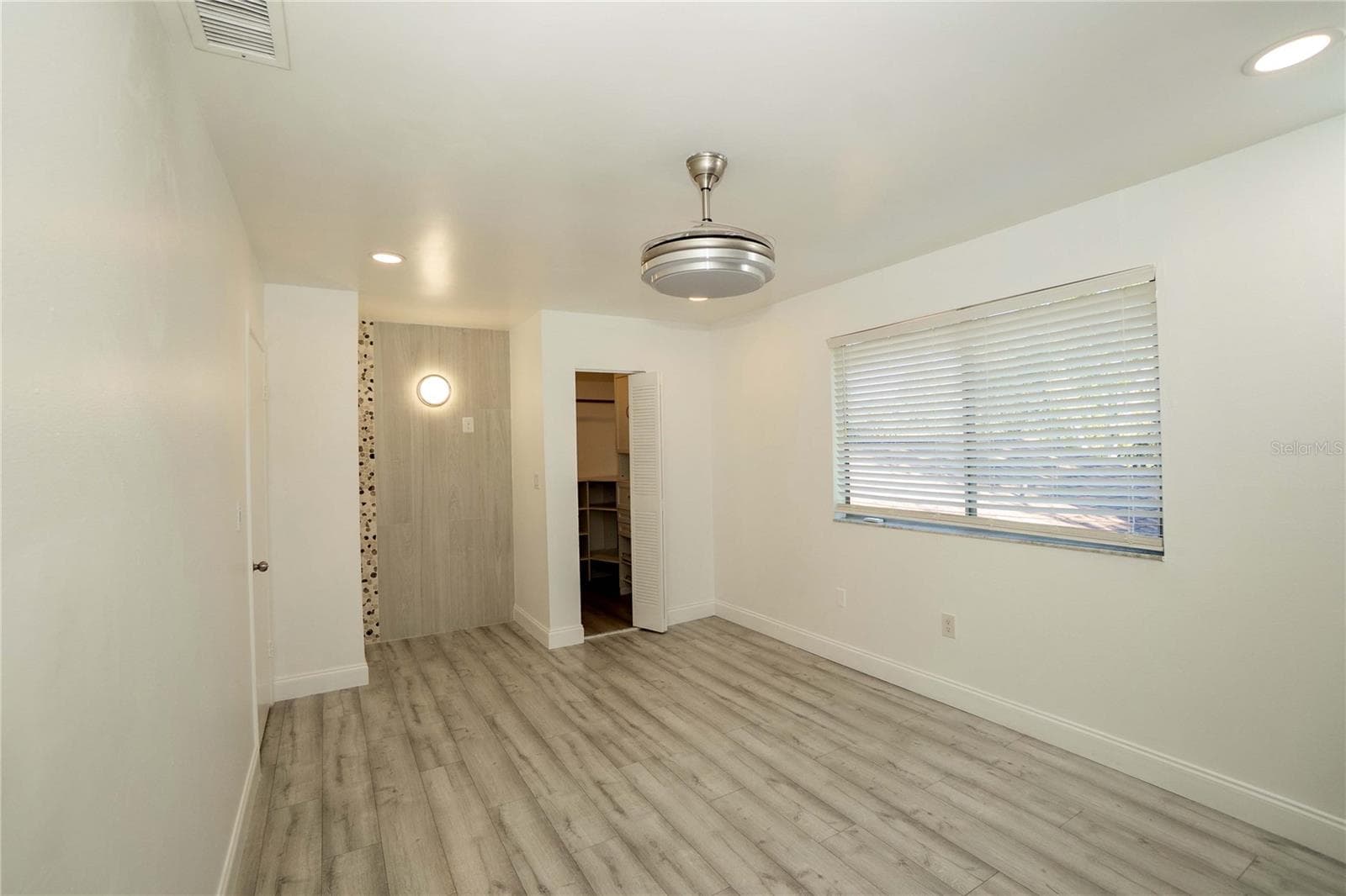 Condominium at 1828 BOUGH AVE #3, CLEARWATER, photo 14 of 34