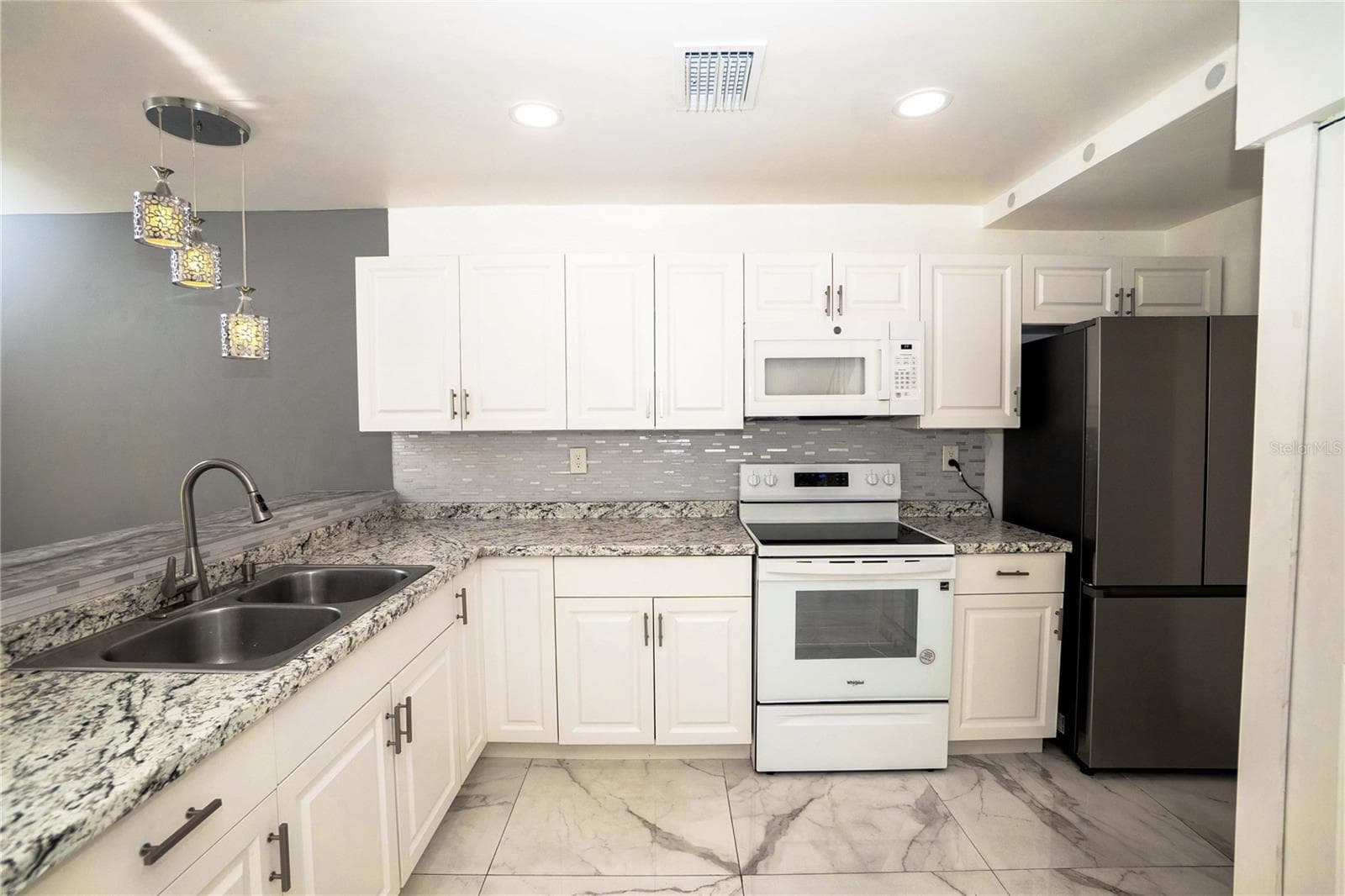 Condominium at 1828 BOUGH AVE #3, CLEARWATER, photo 21 of 34