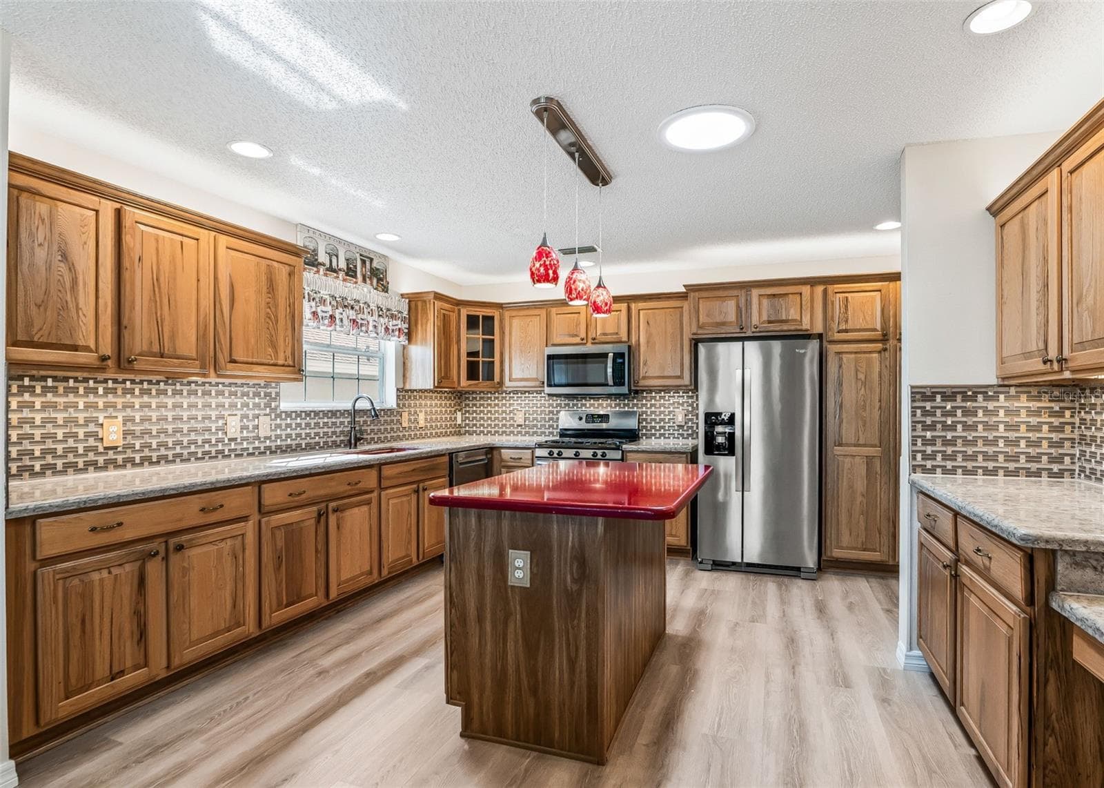 Granite Counter-tops & Tile Backsplash - 2762 MORVEN PARK WAY, THE VILLAGES