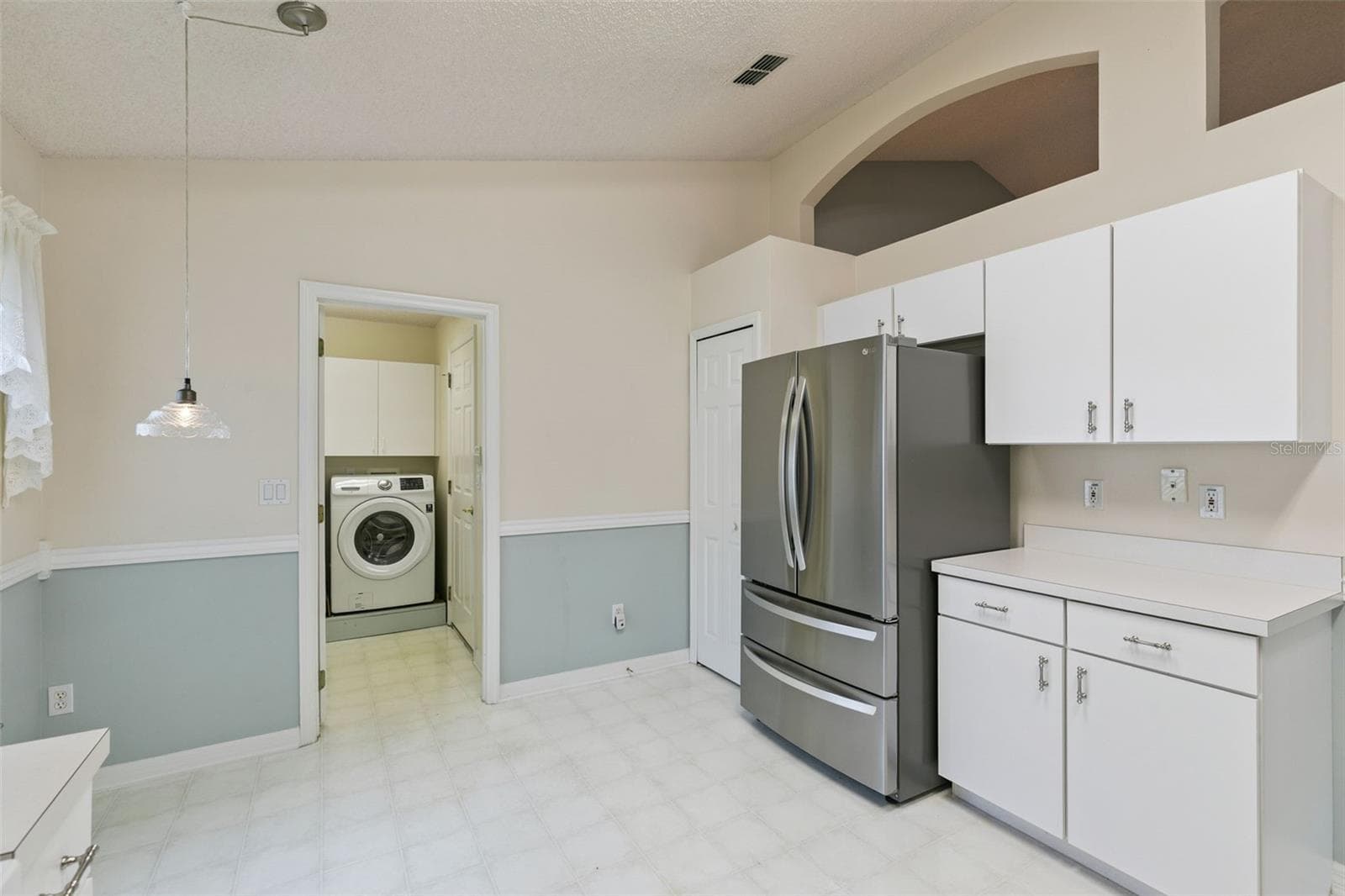 Single Family Residence at 3777 EVERSHOLT ST, CLERMONT, photo 10 of 20