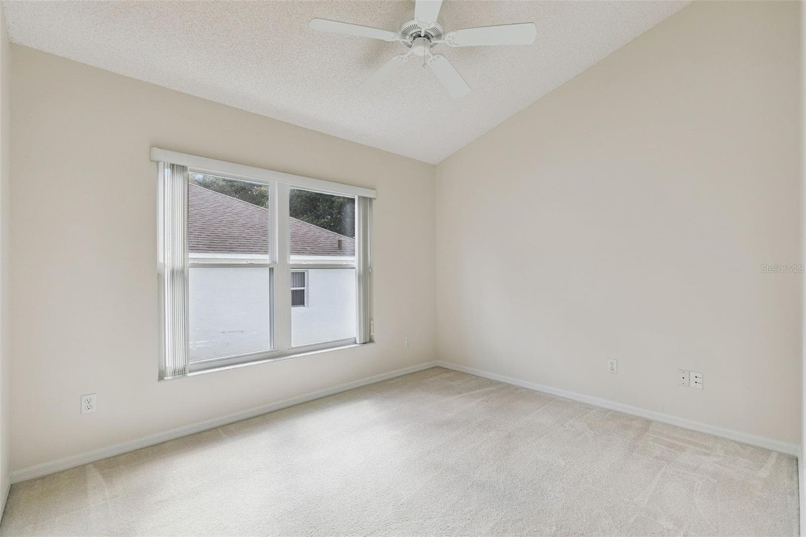Single Family Residence at 3777 EVERSHOLT ST, CLERMONT, photo 14 of 20