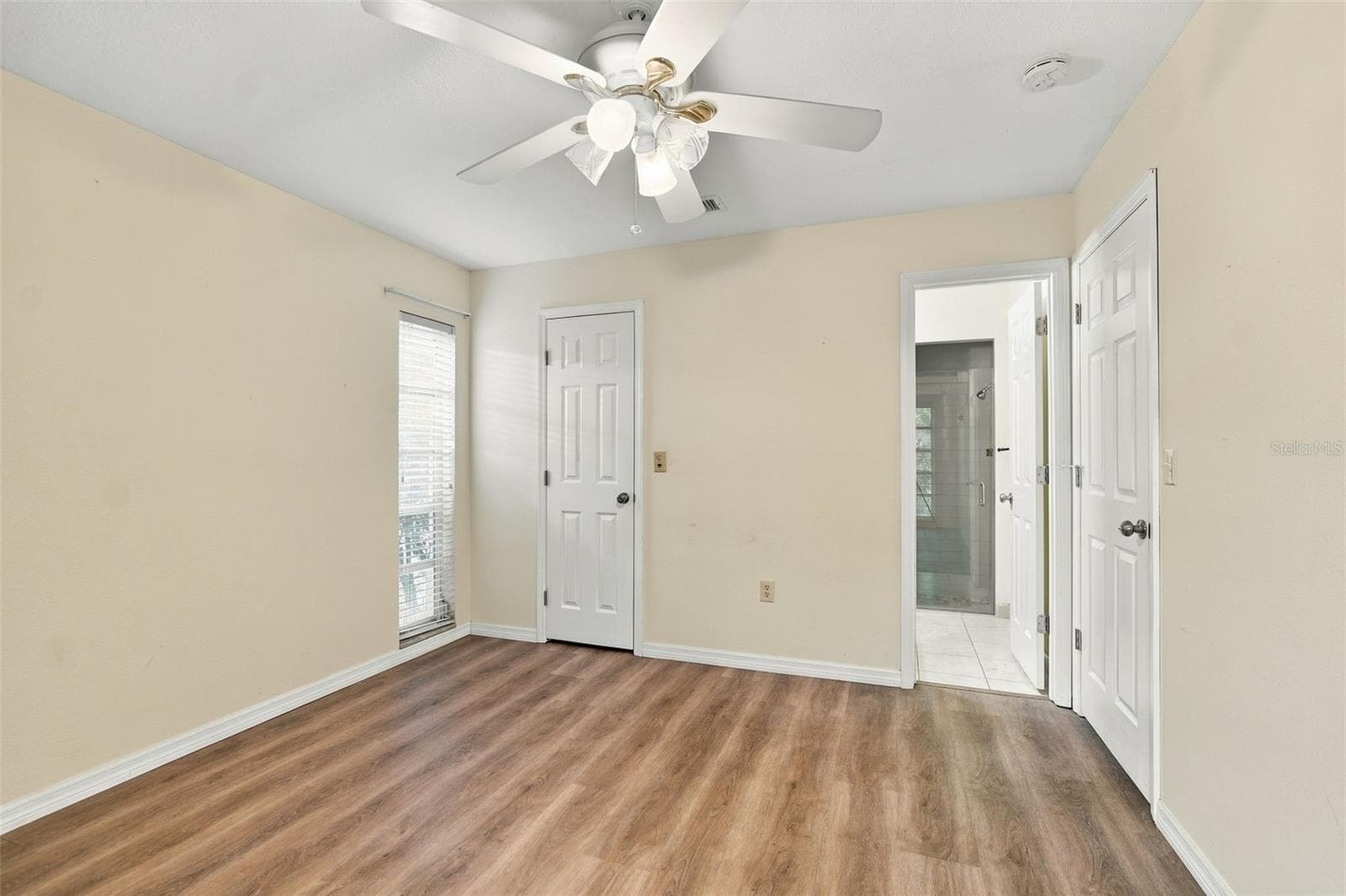 Condominium at 2711 51ST AVE W #2711, BRADENTON, photo 13 of 36