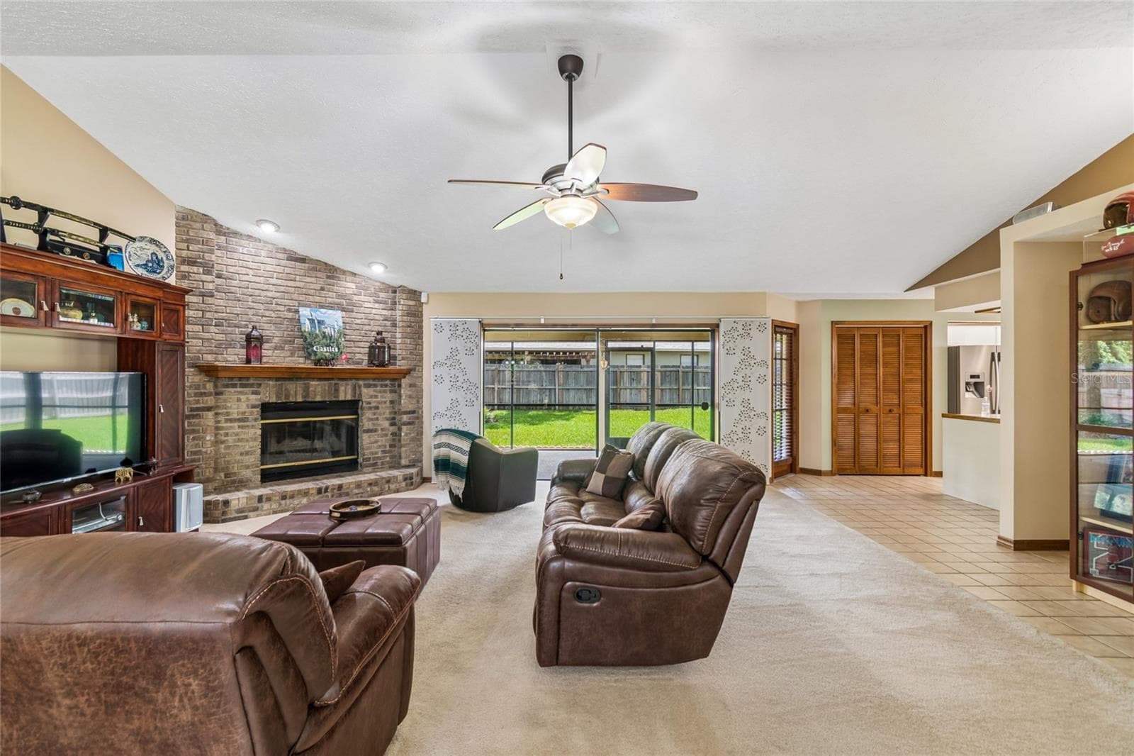 Single Family Residence at 3822 COLD CREEK DR, VALRICO, photo 17 of 75