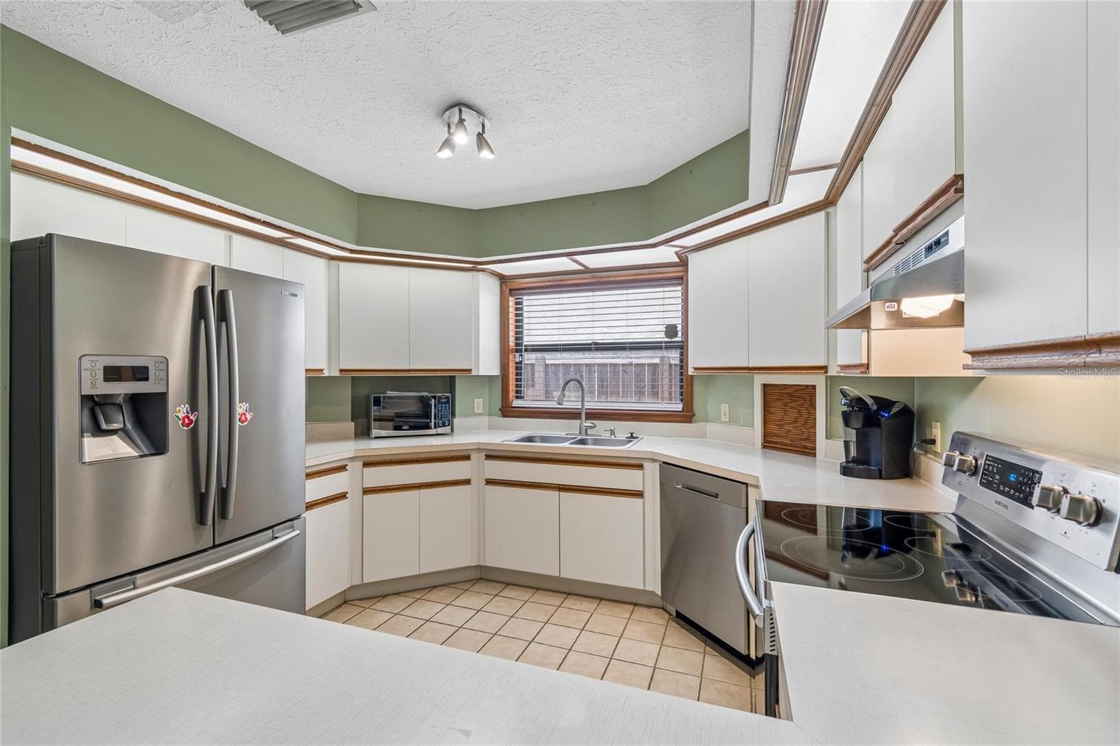 Single Family Residence at 3822 COLD CREEK DR, VALRICO, photo 26 of 75