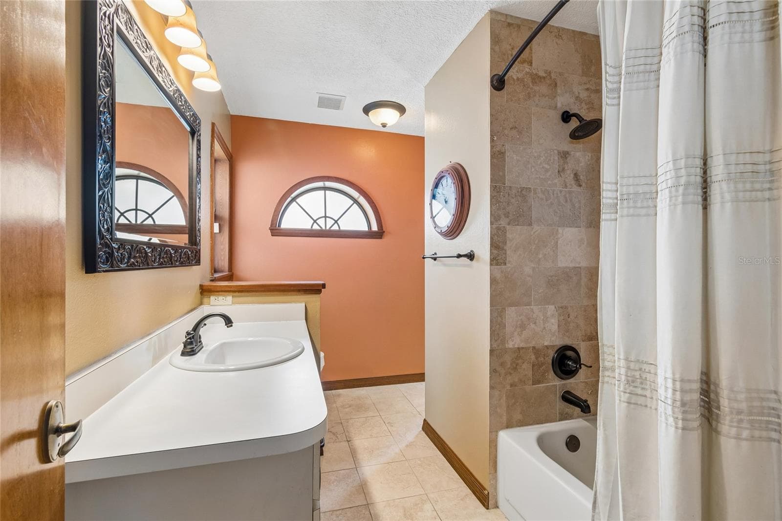 Single Family Residence at 3822 COLD CREEK DR, VALRICO, photo 45 of 75