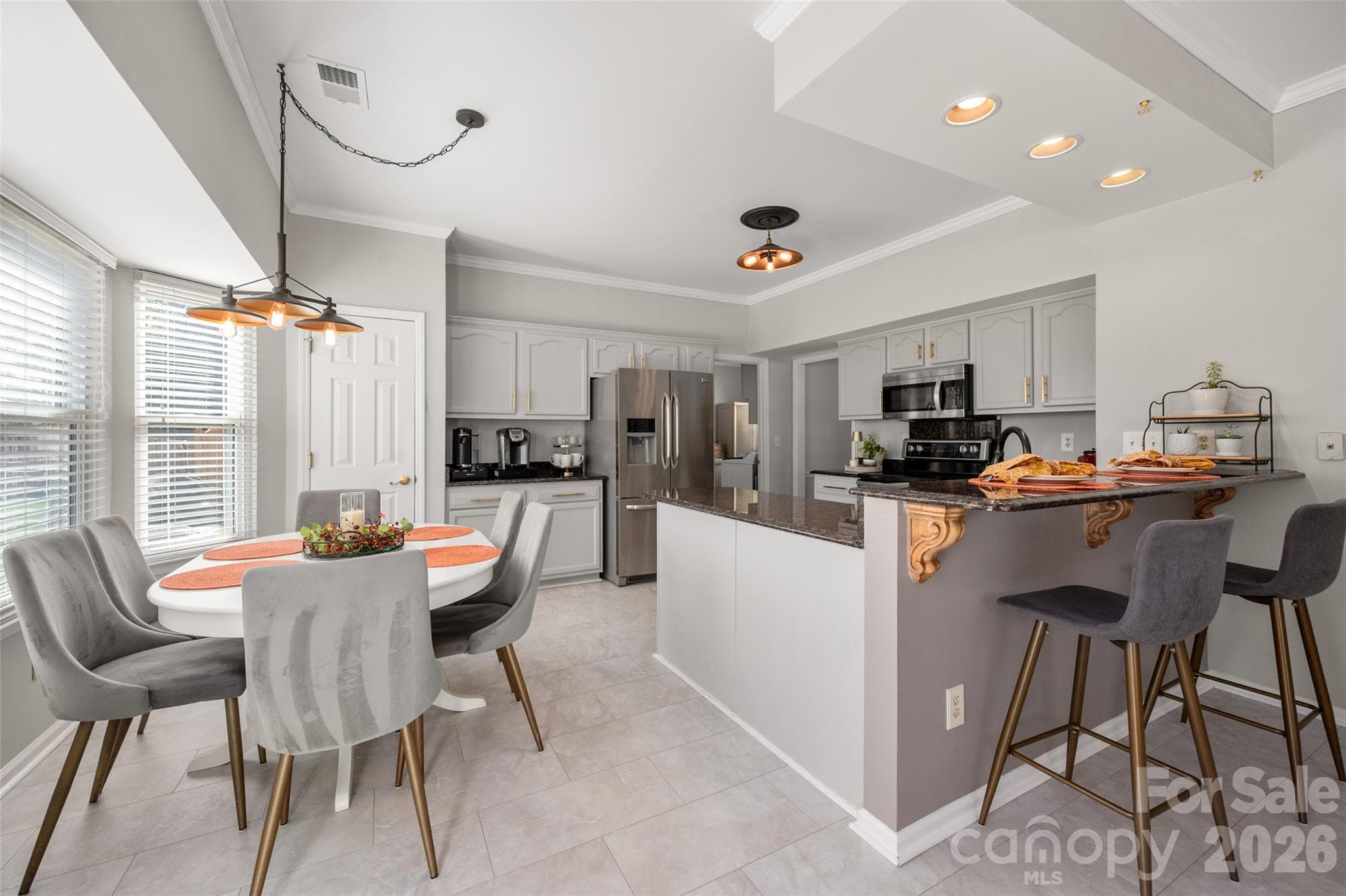 Single Family Residence at 15229 Dartford Lane, Mint Hill, photo 8 of 35