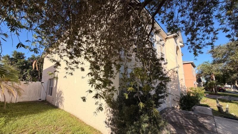 Front angle left - 325 THOMASDALE AVE, HAINES CITY