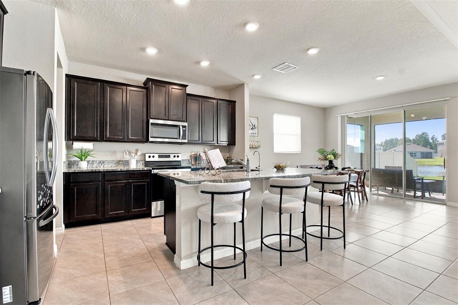 Single Family Residence at 1510 TROPICAL OASIS AVE, PLANT CITY, photo 9 of 50
