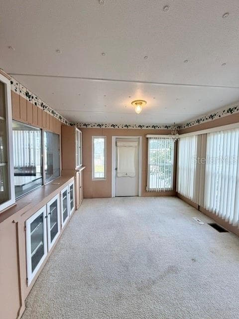 Mobile Home at 706 ELIZABETH LN, LAKELAND, photo 3 of 41