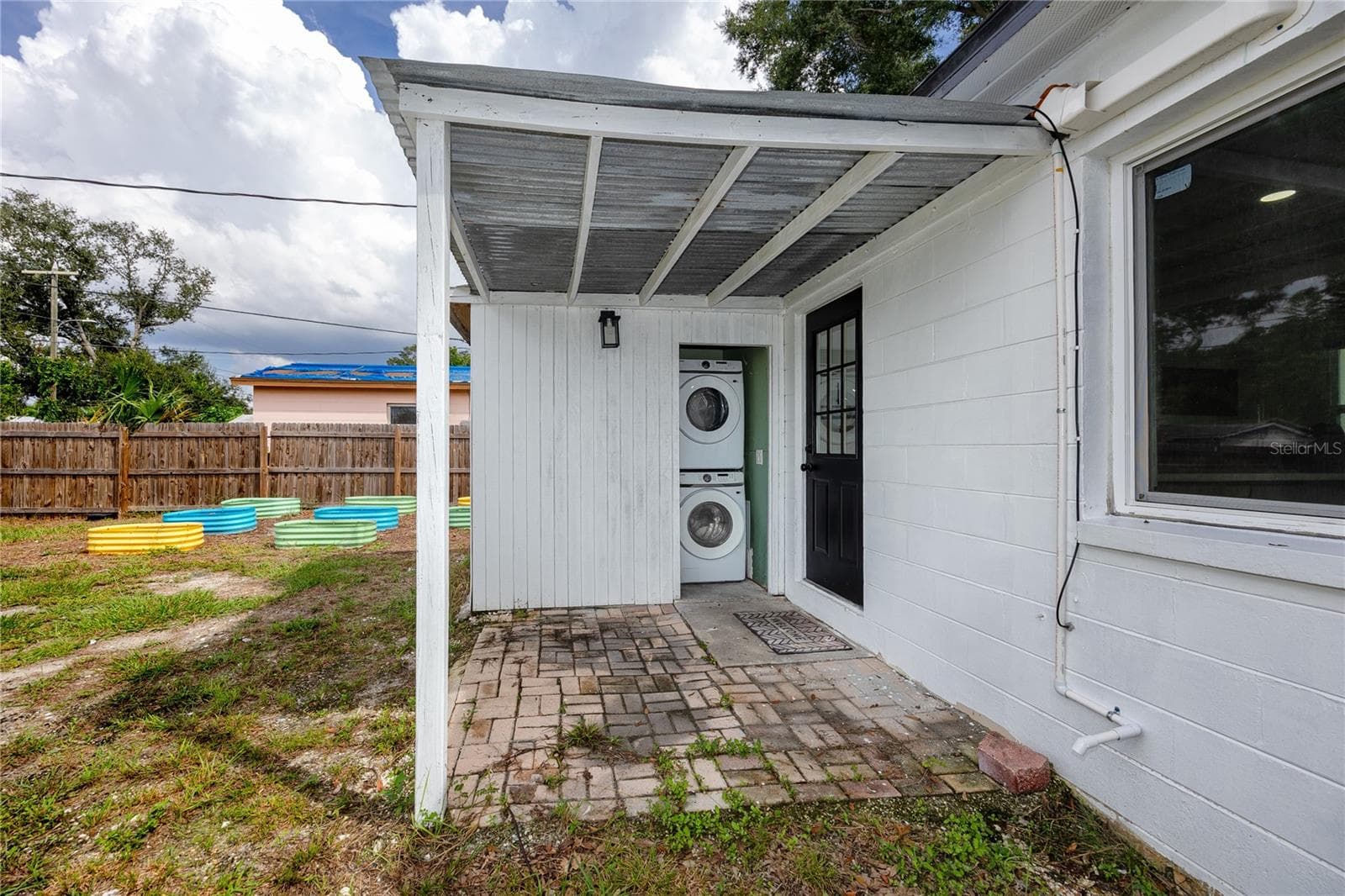 Laundry room - 5735 BURLINGTON AVE N, ST PETERSBURG