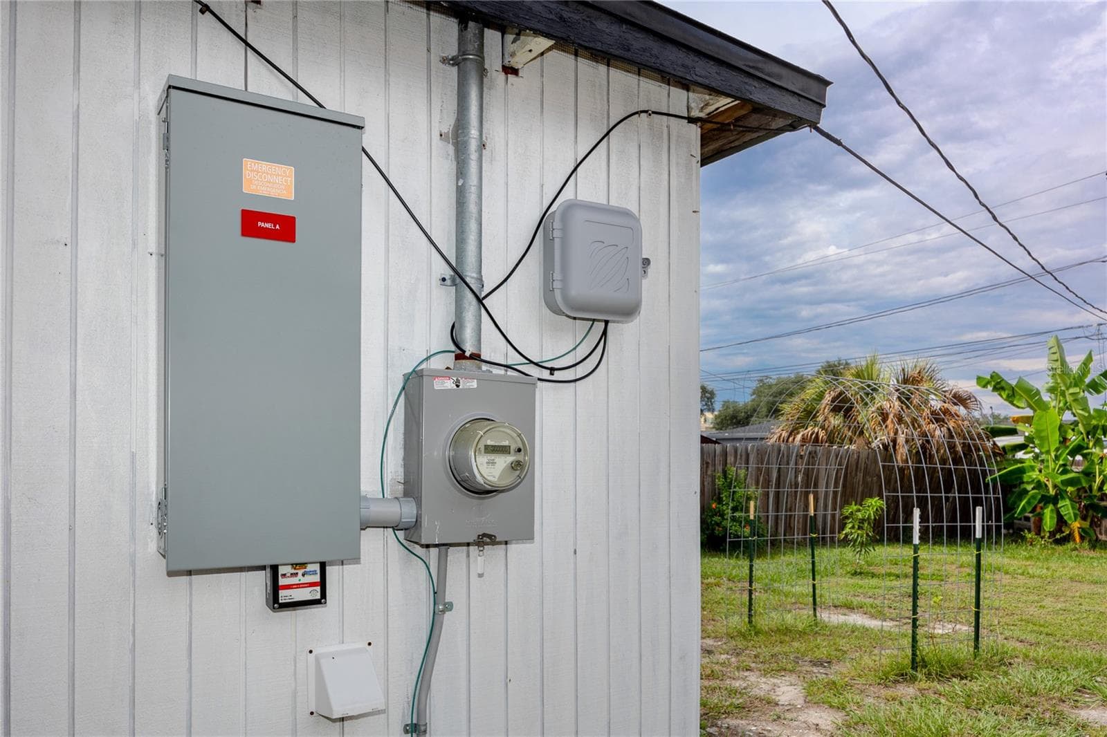 Brand new electrical panel - 5735 BURLINGTON AVE N, ST PETERSBURG