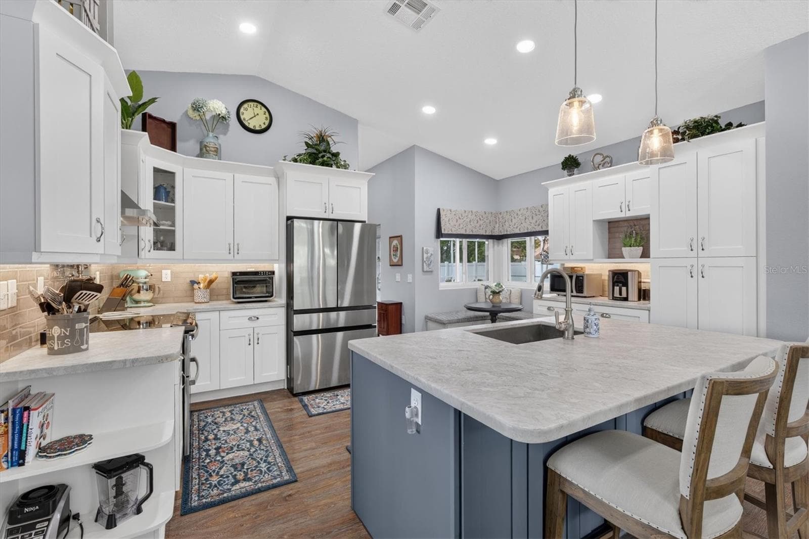 Gorgeous Updated Kitchen - 2020 - 8185 SPANISH OAK DR, SPRING HILL